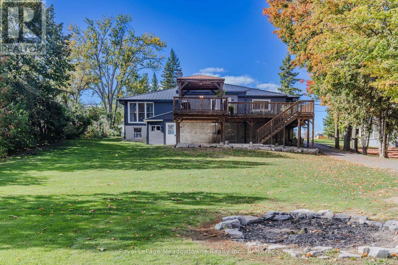












2632 LAKEFIELD ROAD

,
Selwyn,




Ontario
K9J6X5

