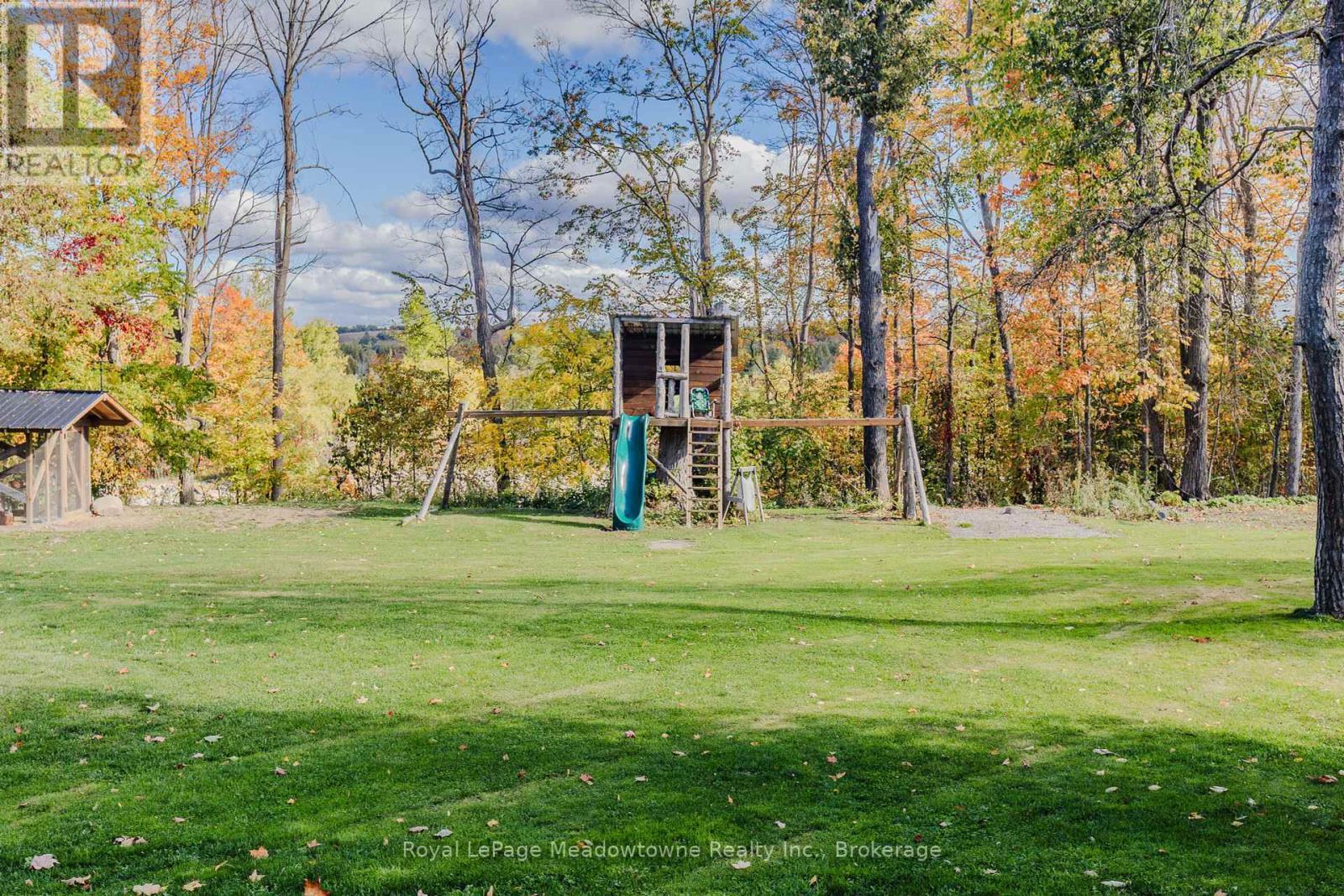 












2632 LAKEFIELD ROAD

,
Selwyn,




Ontario
K9J6X5

