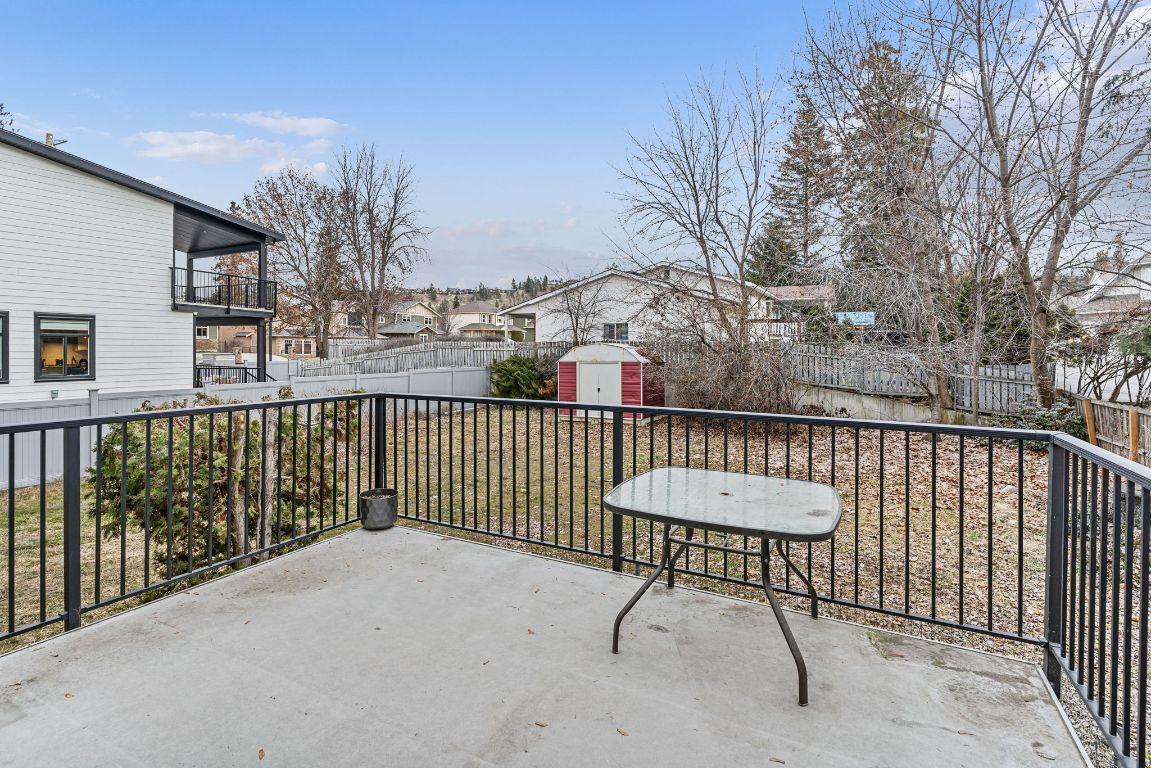 









4611


Gordon

Drive,
Kelowna,




BC
V1W 1T5

