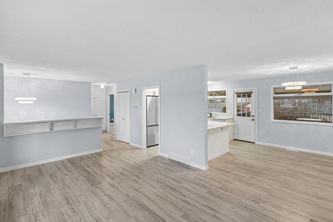 









4611


Gordon

Drive,
Kelowna,




BC
V1W 1T5

