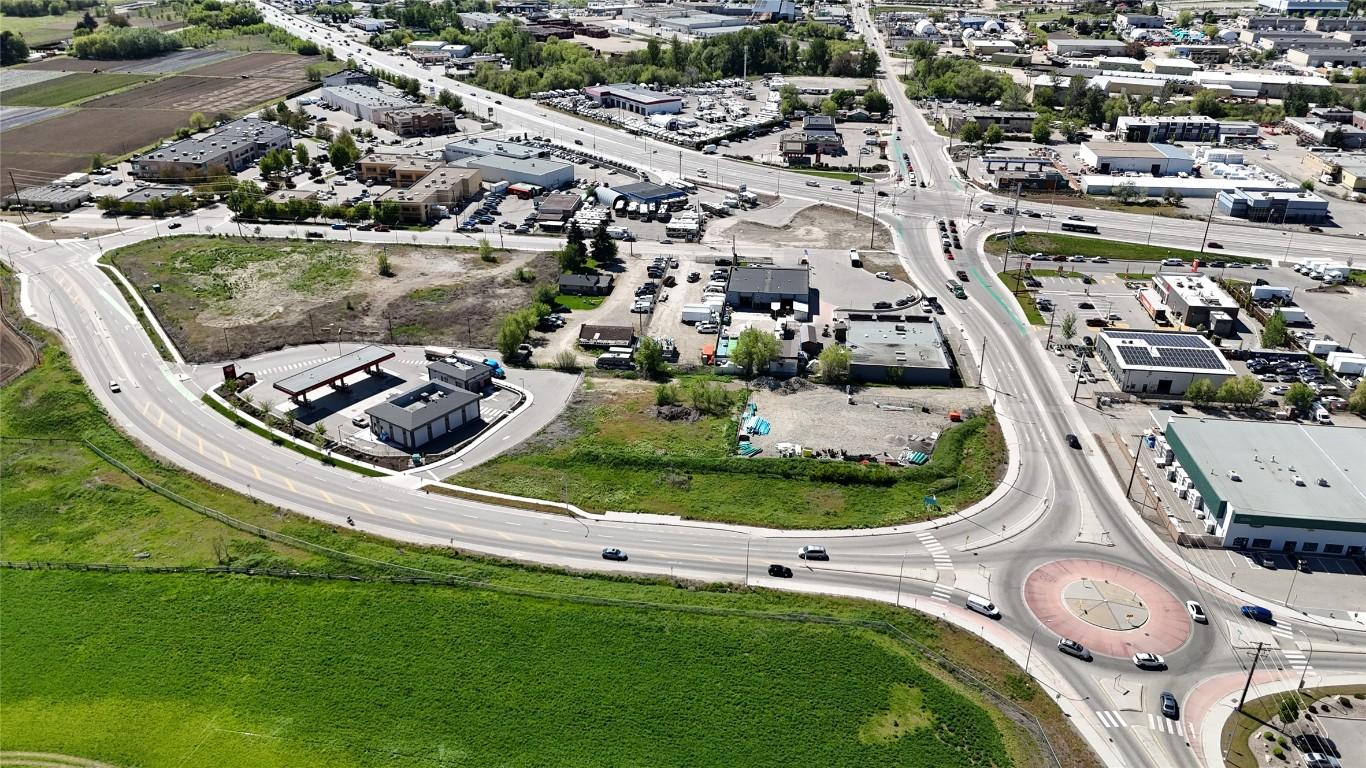 









2190


Rutland

Road,
Kelowna,







BC
V1X 4Z9

