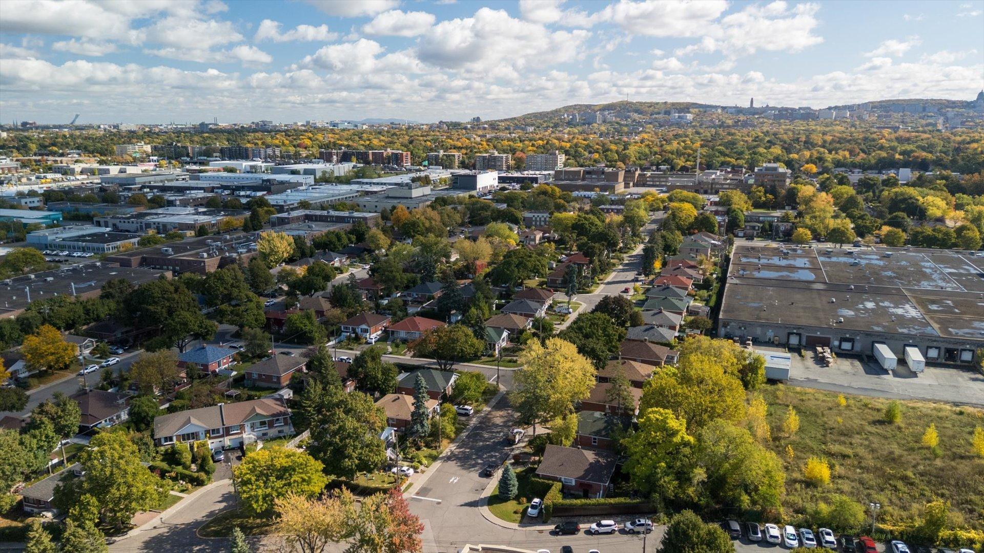 









460


Rue Petit

,
Montréal (Saint-Laurent),




QC
H4N2H6

