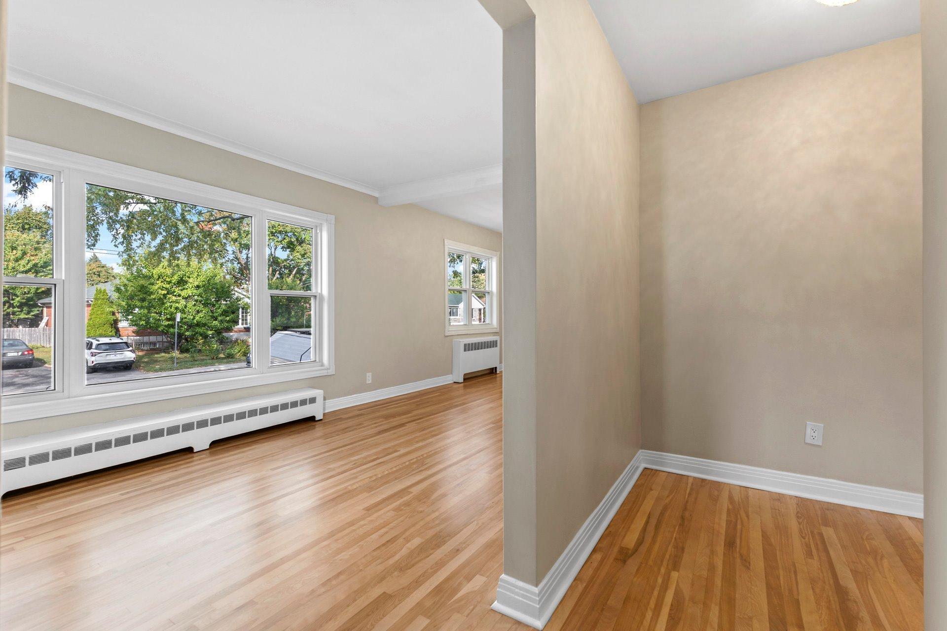 









460


Rue Petit

,
Montréal (Saint-Laurent),




QC
H4N2H6

