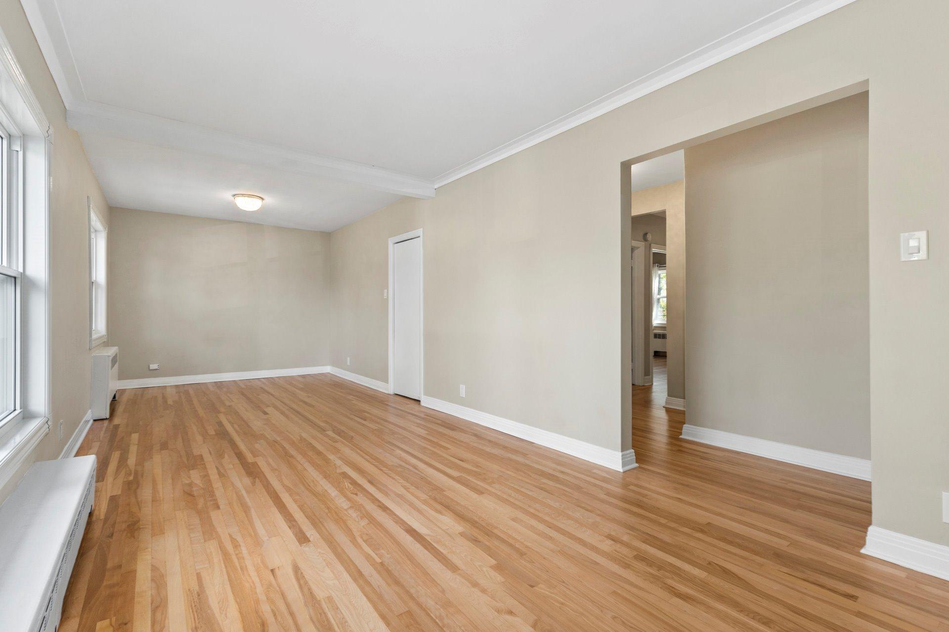 









460


Rue Petit

,
Montréal (Saint-Laurent),




QC
H4N2H6

