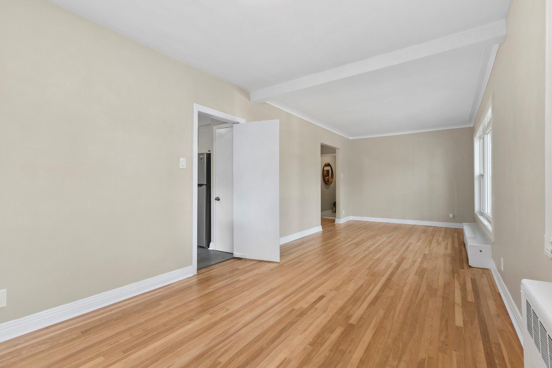 









460


Rue Petit

,
Montréal (Saint-Laurent),




QC
H4N2H6

