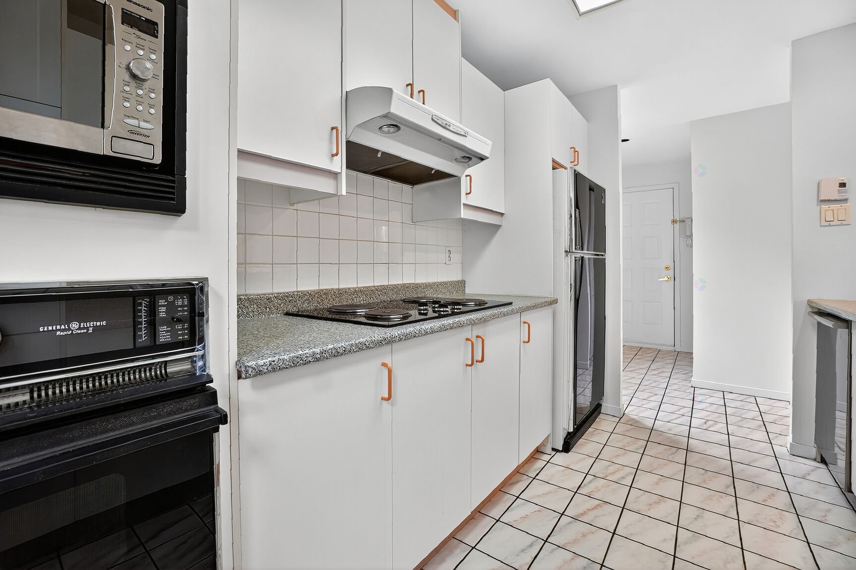 









1587


Rue Gauthier

,
Saint-Bruno-de-Montarville,




QC
J3V5Y4

