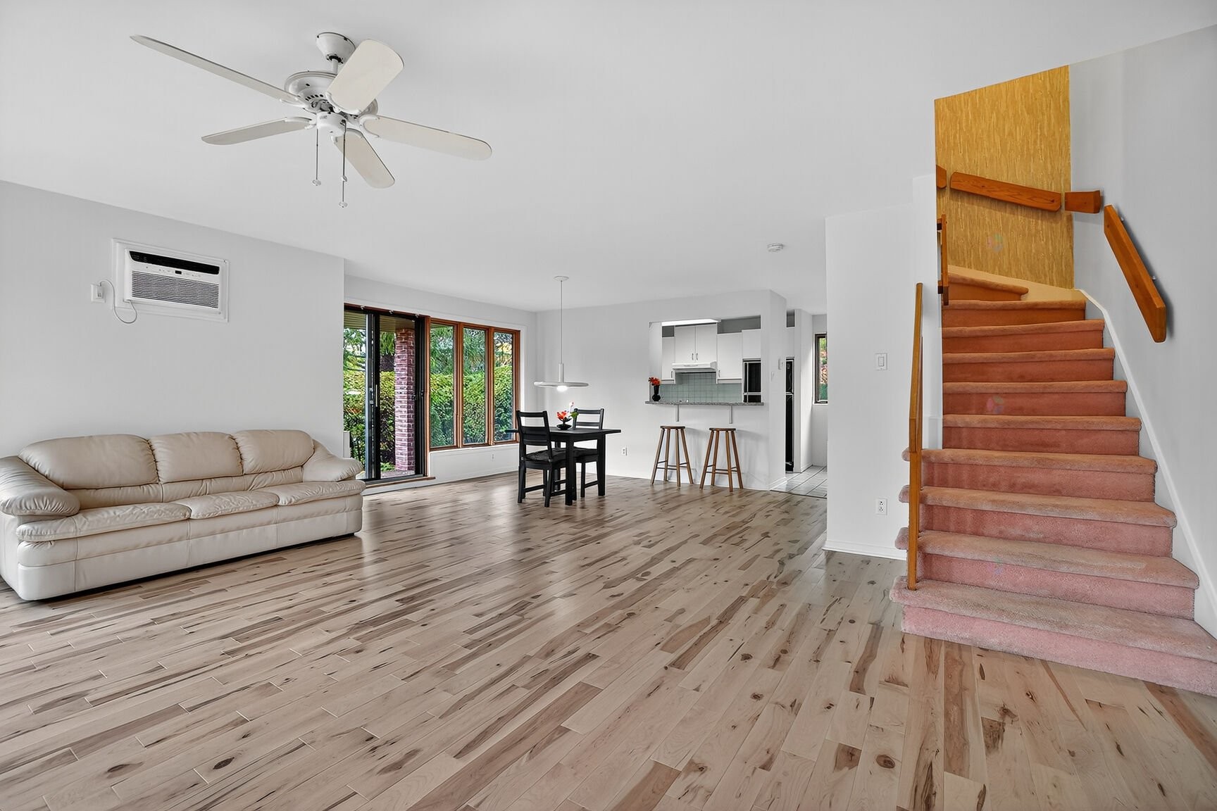 









1587


Rue Gauthier

,
Saint-Bruno-de-Montarville,




QC
J3V5Y4

