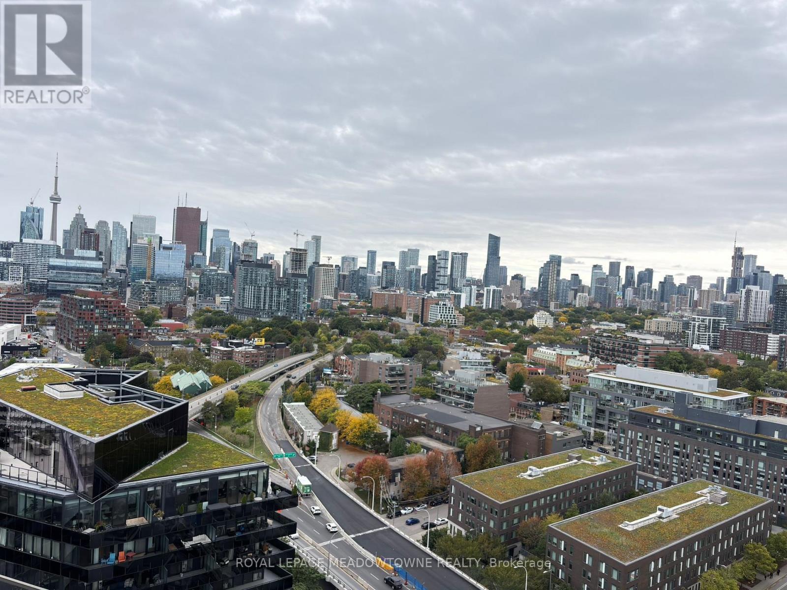 












2104 - 170 BAYVIEW AVENUE

,
Toronto,




Ontario
M5A0M4

