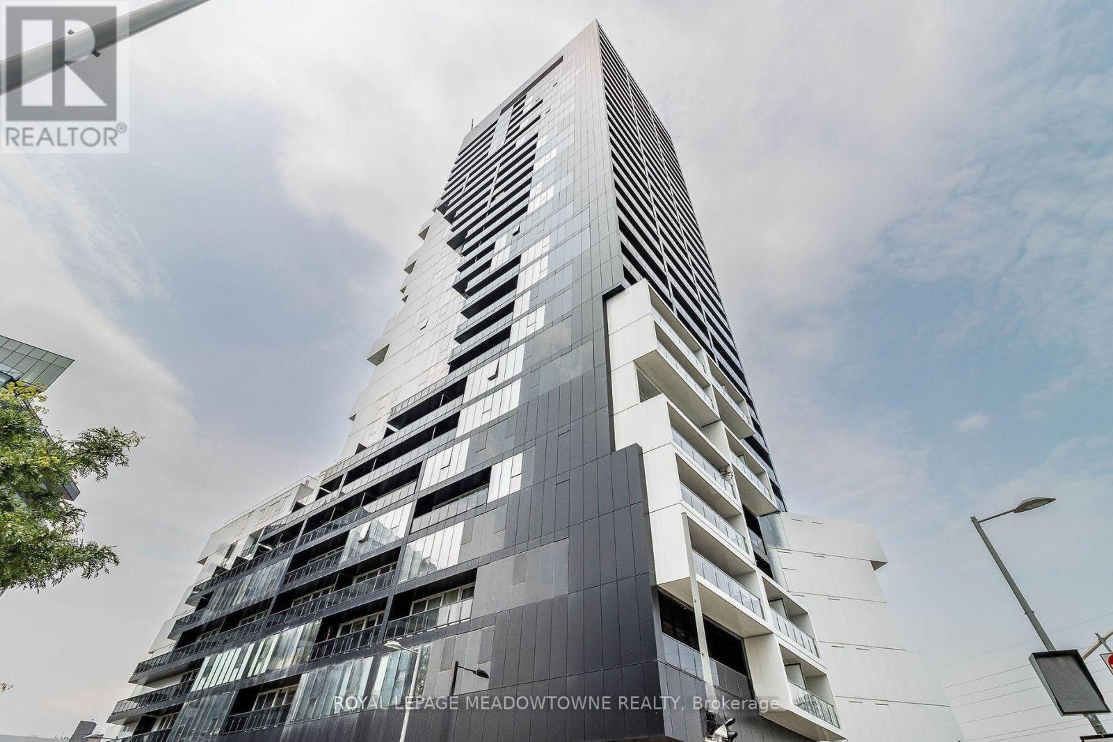 












2104 - 170 BAYVIEW AVENUE

,
Toronto,




Ontario
M5A0M4

