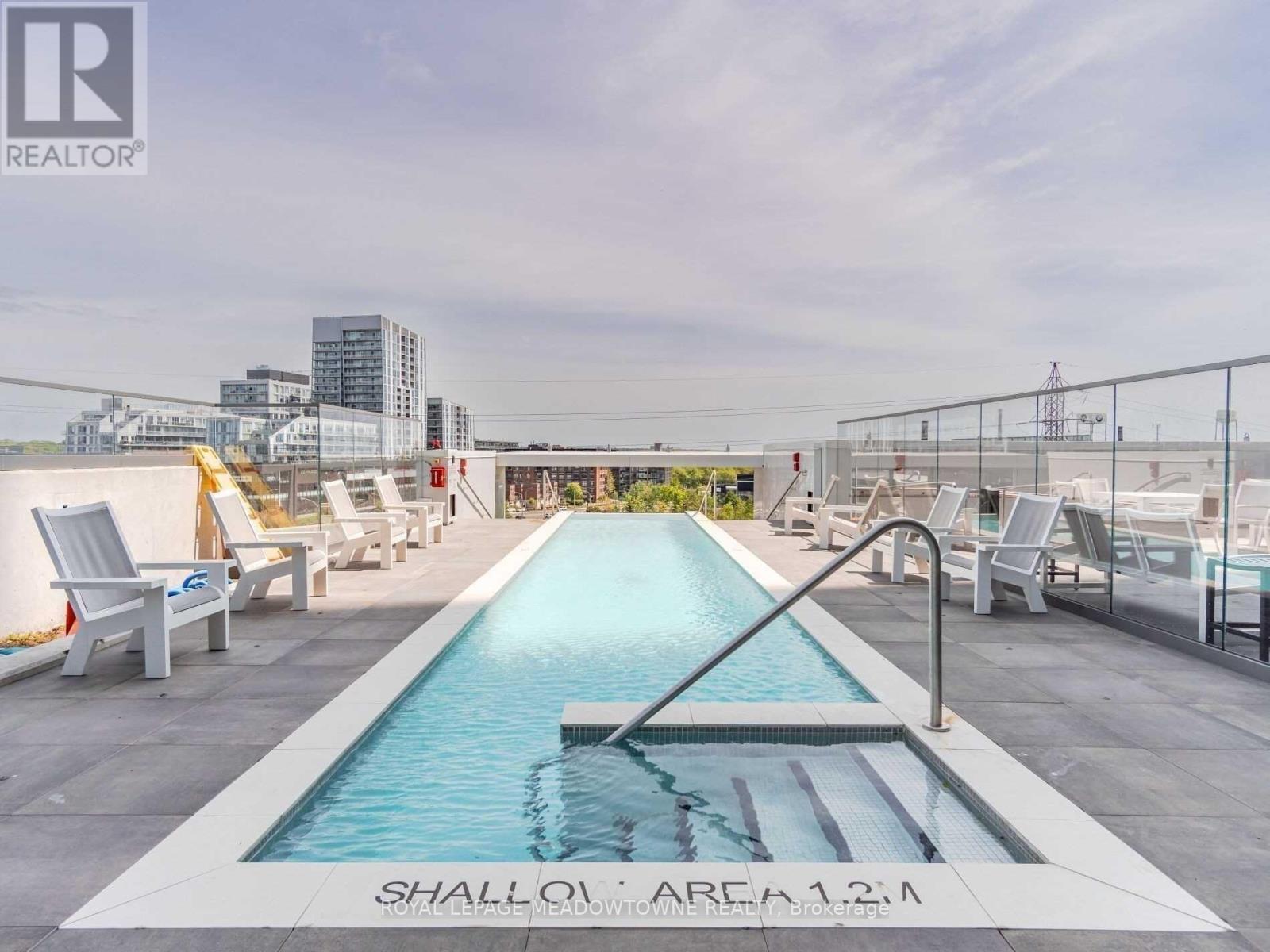 












2104 - 170 BAYVIEW AVENUE

,
Toronto,




Ontario
M5A0M4

