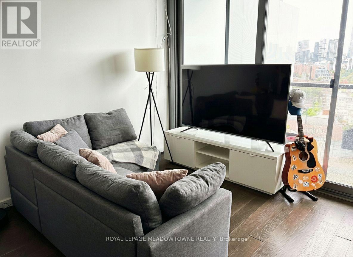 












2104 - 170 BAYVIEW AVENUE

,
Toronto,




Ontario
M5A0M4

