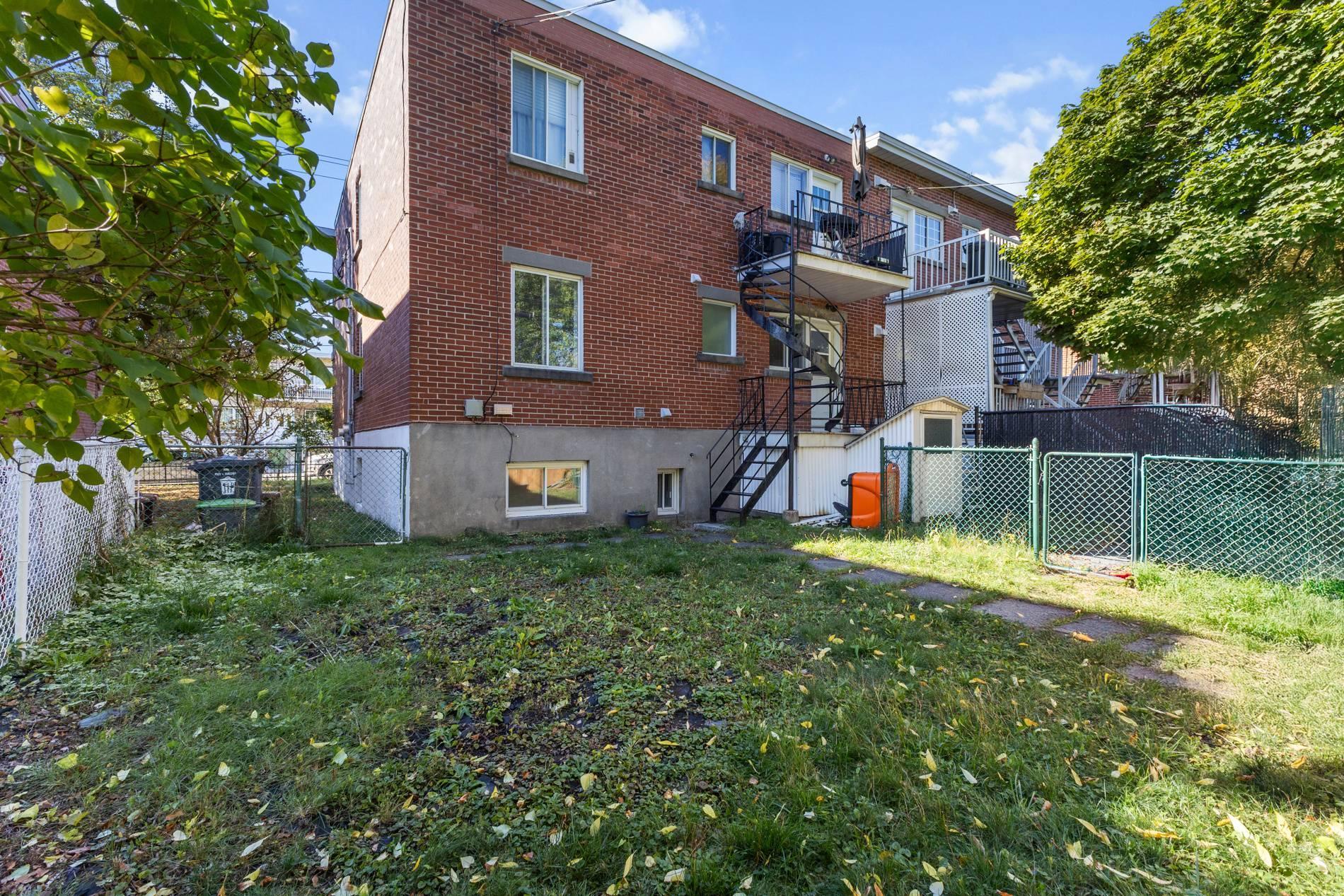 









2079

 - 2081


Rue Bossuet

,
Montréal (Mercier/Hochelaga-Maisonneuve),




QC
H1N2R8

