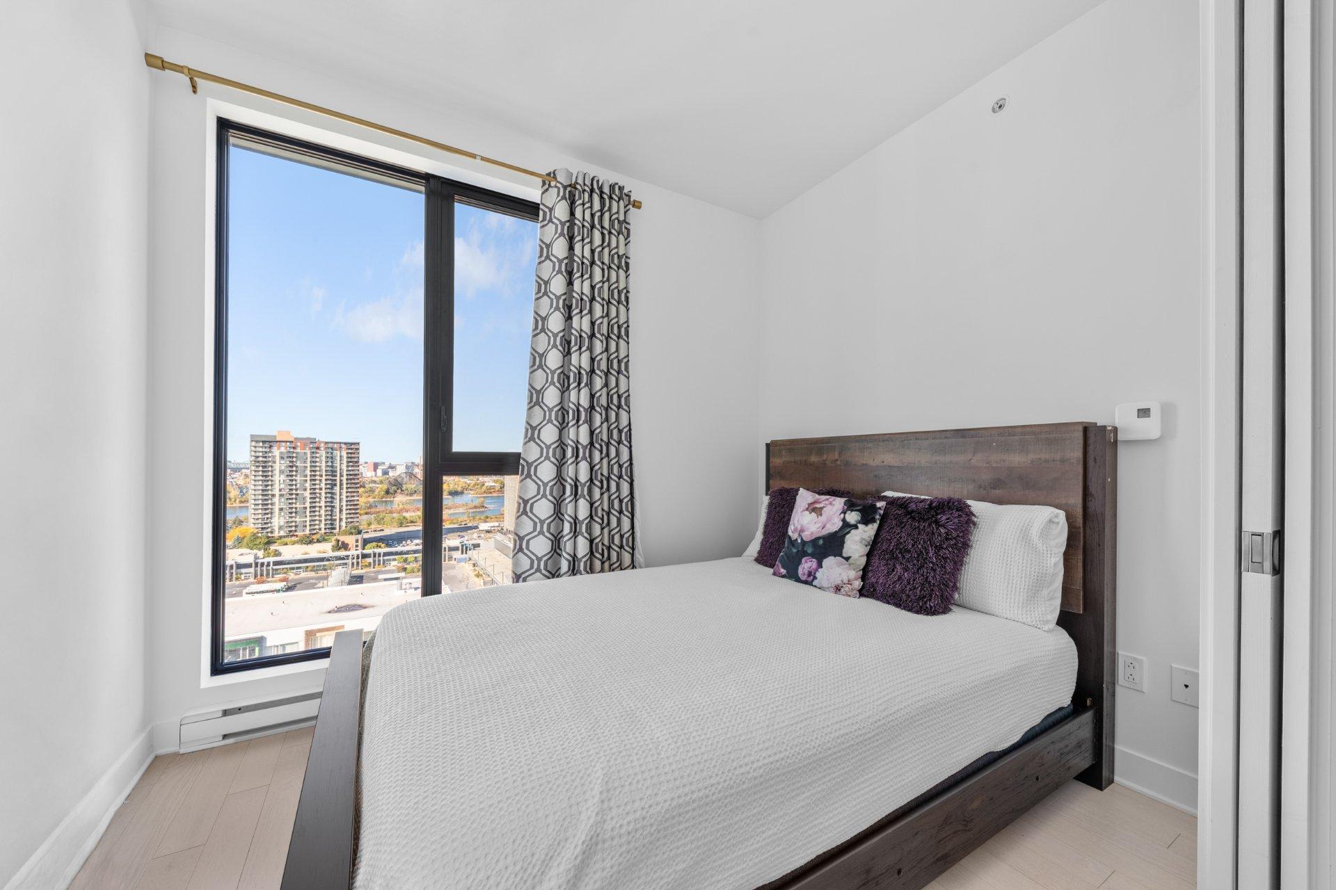 









200


Rue Marie-Charles-Le Moyne

, 1805,
Longueuil (Le Vieux-Longueuil),




QC
J4K5K7

