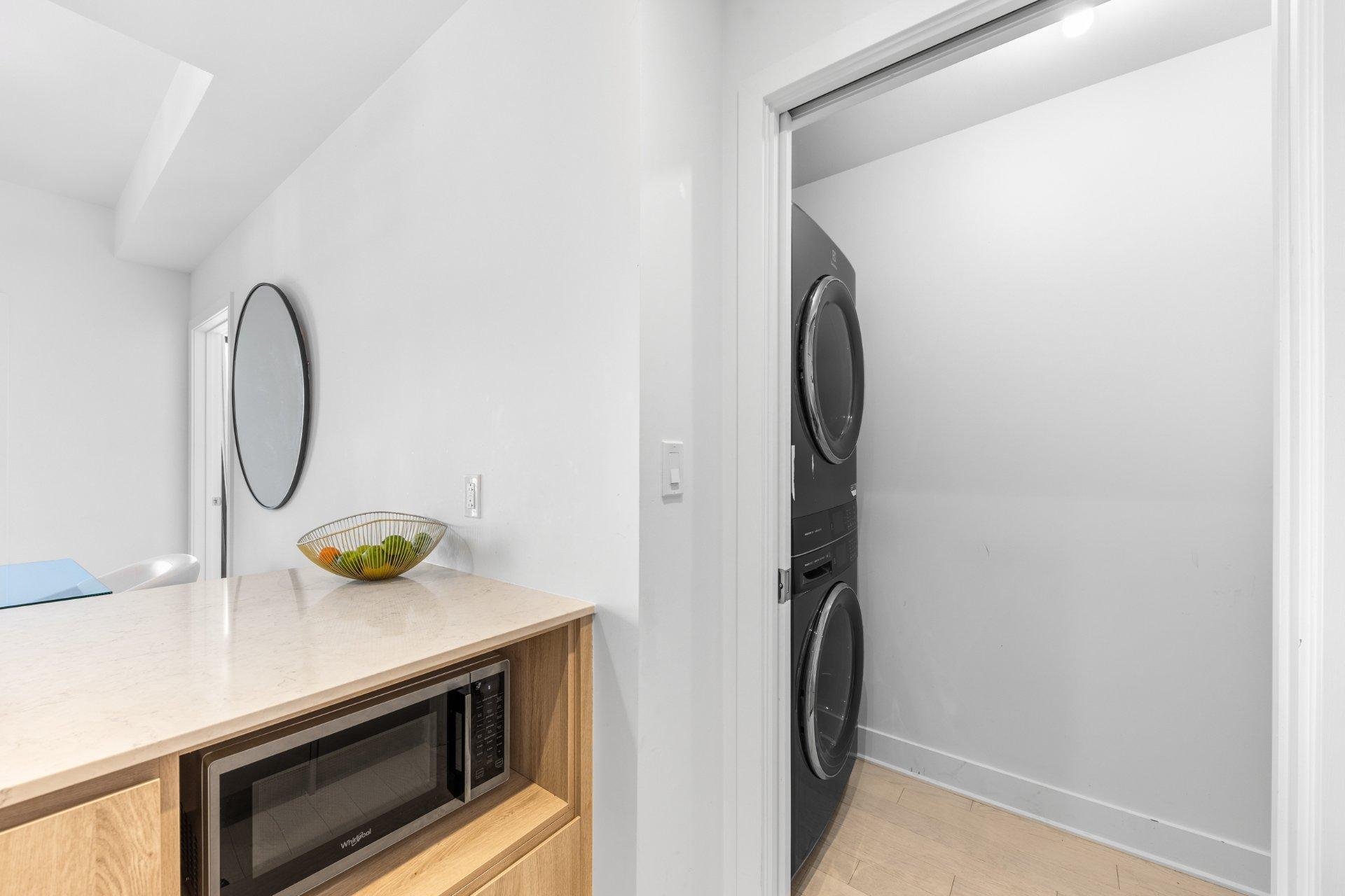 









200


Rue Marie-Charles-Le Moyne

, 1805,
Longueuil (Le Vieux-Longueuil),




QC
J4K5K7

