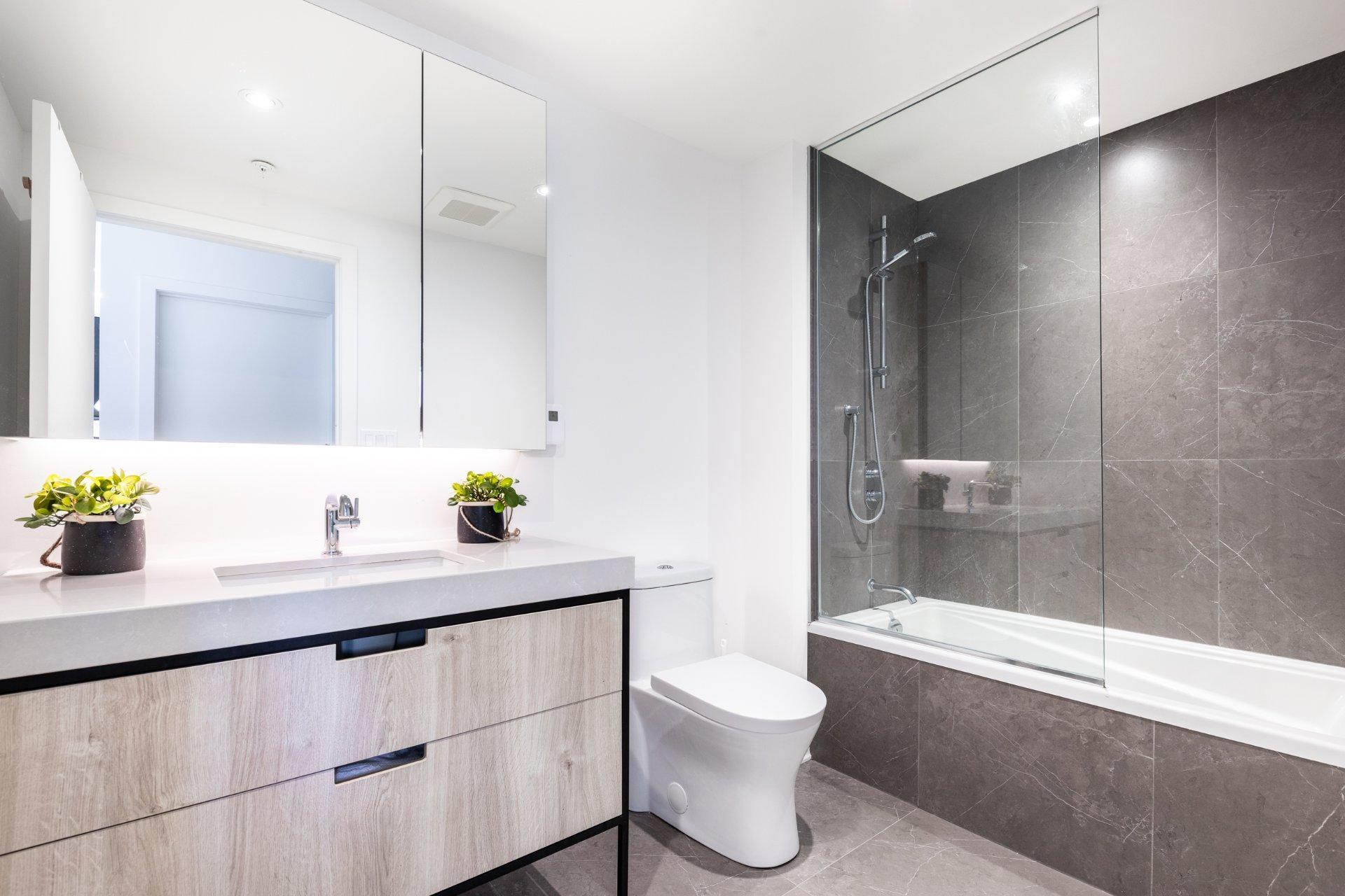 









200


Rue Marie-Charles-Le Moyne

, 1805,
Longueuil (Le Vieux-Longueuil),




QC
J4K5K7

