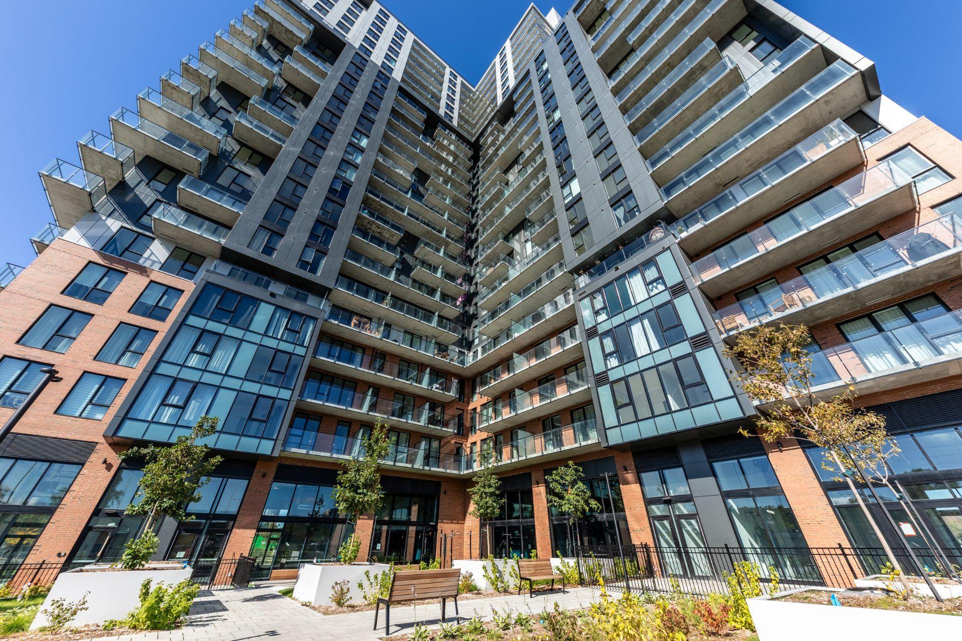 









200


Rue Marie-Charles-Le Moyne

, 1805,
Longueuil (Le Vieux-Longueuil),




QC
J4K5K7

