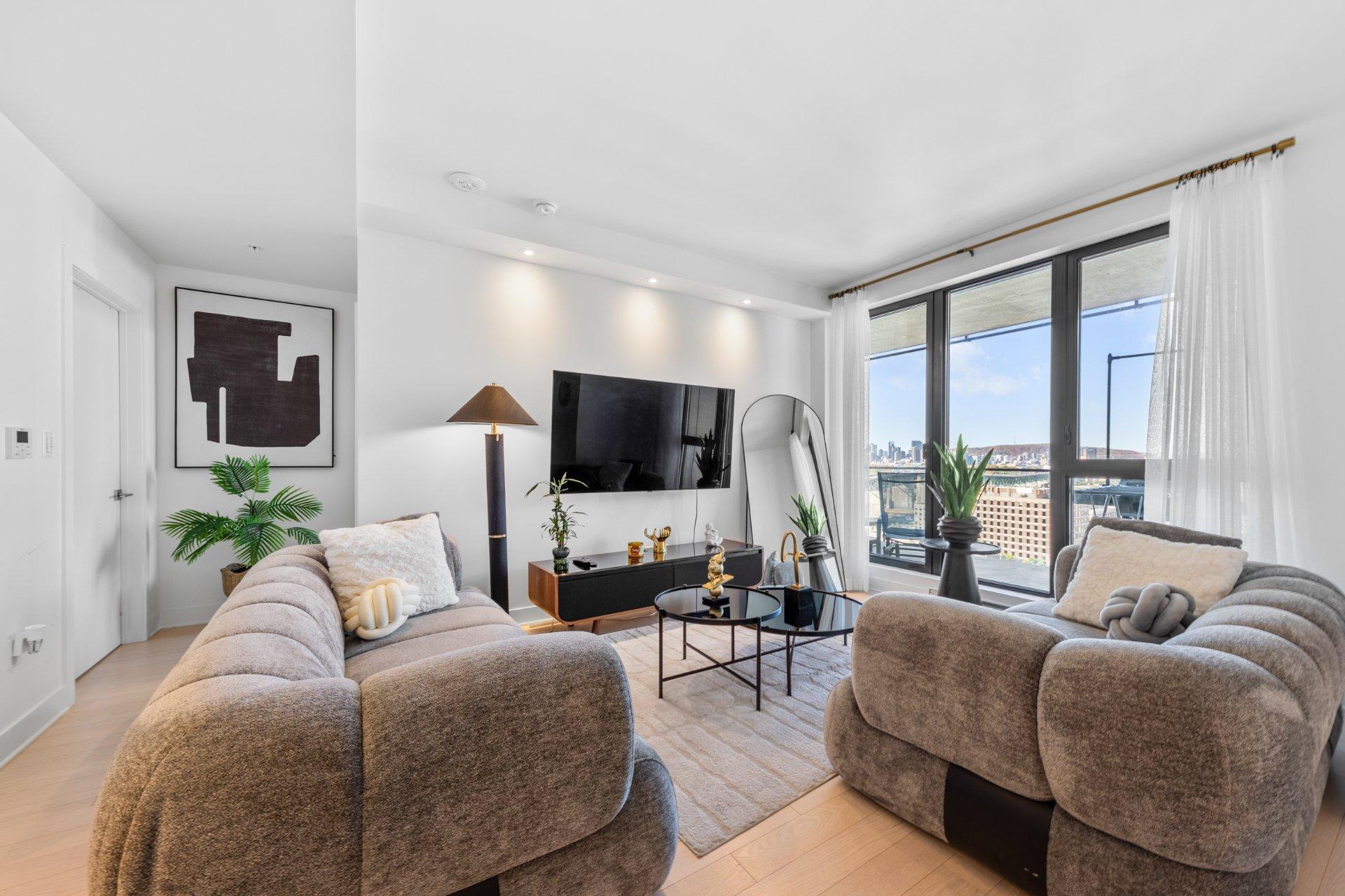 









200


Rue Marie-Charles-Le Moyne

, 1805,
Longueuil (Le Vieux-Longueuil),




QC
J4K5K7

