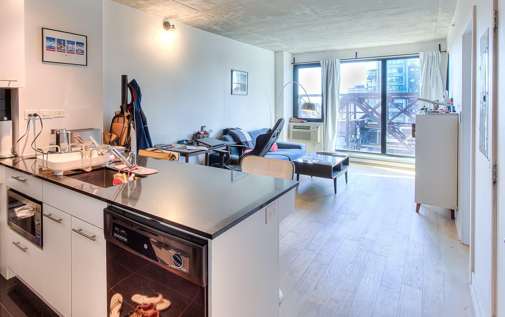 









1414


Rue Chomedey

, 1149,
Montréal (Ville-Marie),




QC
H3H0A2

