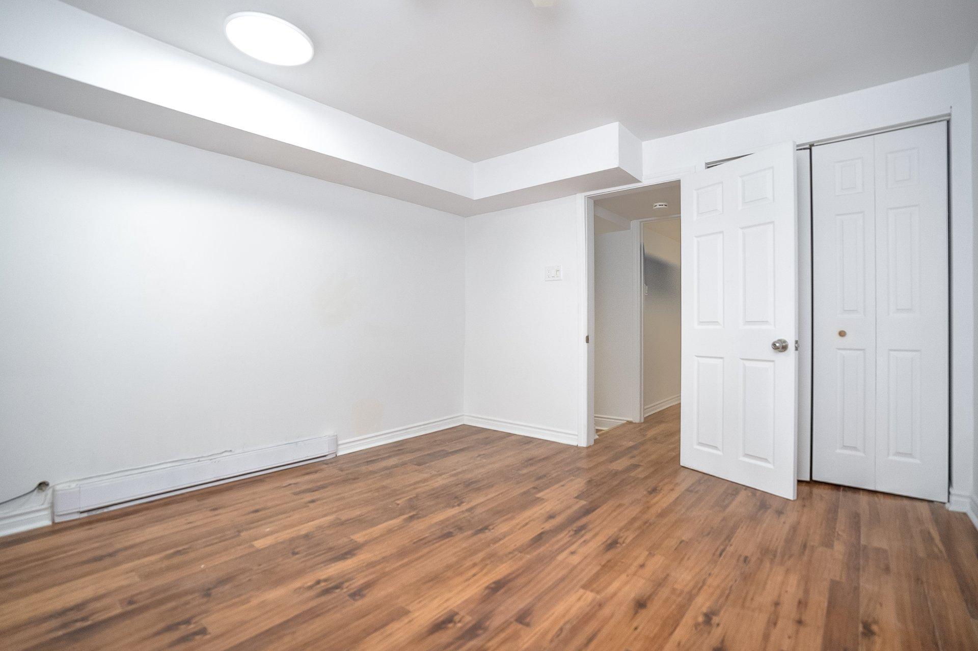 









2415


Rue de Rushbrooke

, 1,
Montréal (Le Sud-Ouest),




QC
H3K1T4

