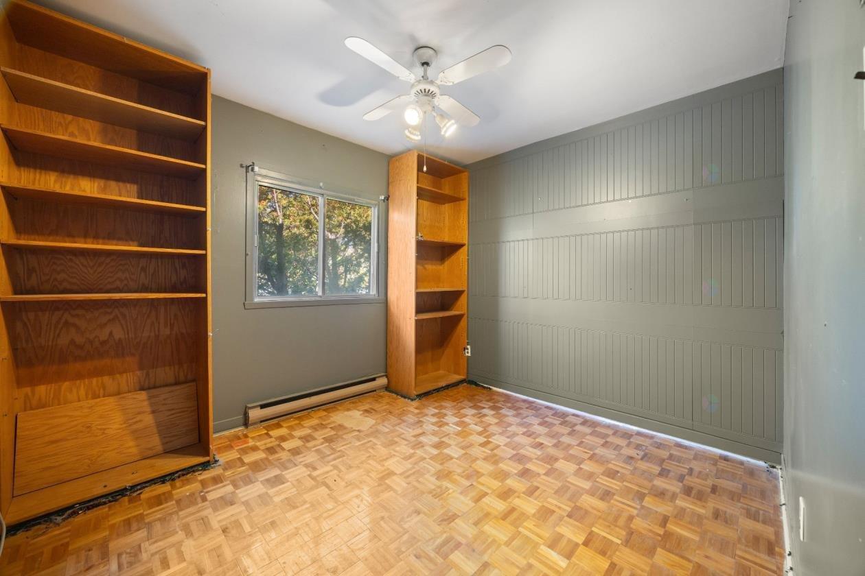 









1840Z


Ch. Du Tremblay

,
Longueuil (Le Vieux-Longueuil),







QC
J4N1C3

