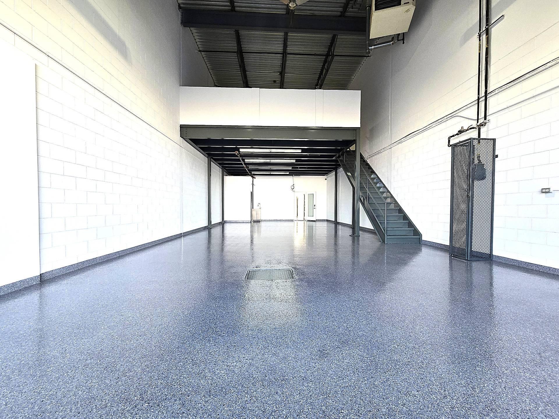 









573


Boul. du Curé-Boivin

,
Boisbriand,




QC
J7G2A8

