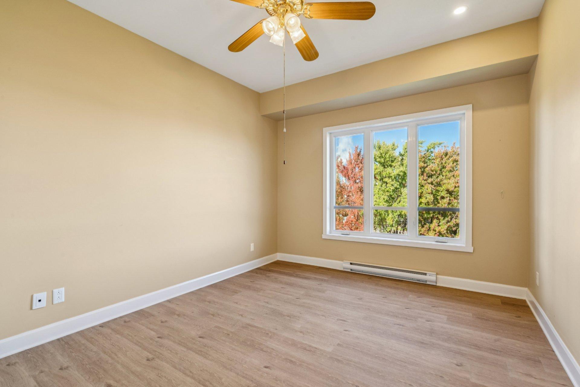 









393


Rue Dufferin

, 401,
Salaberry-de-Valleyfield,




QC
J6S2A9

