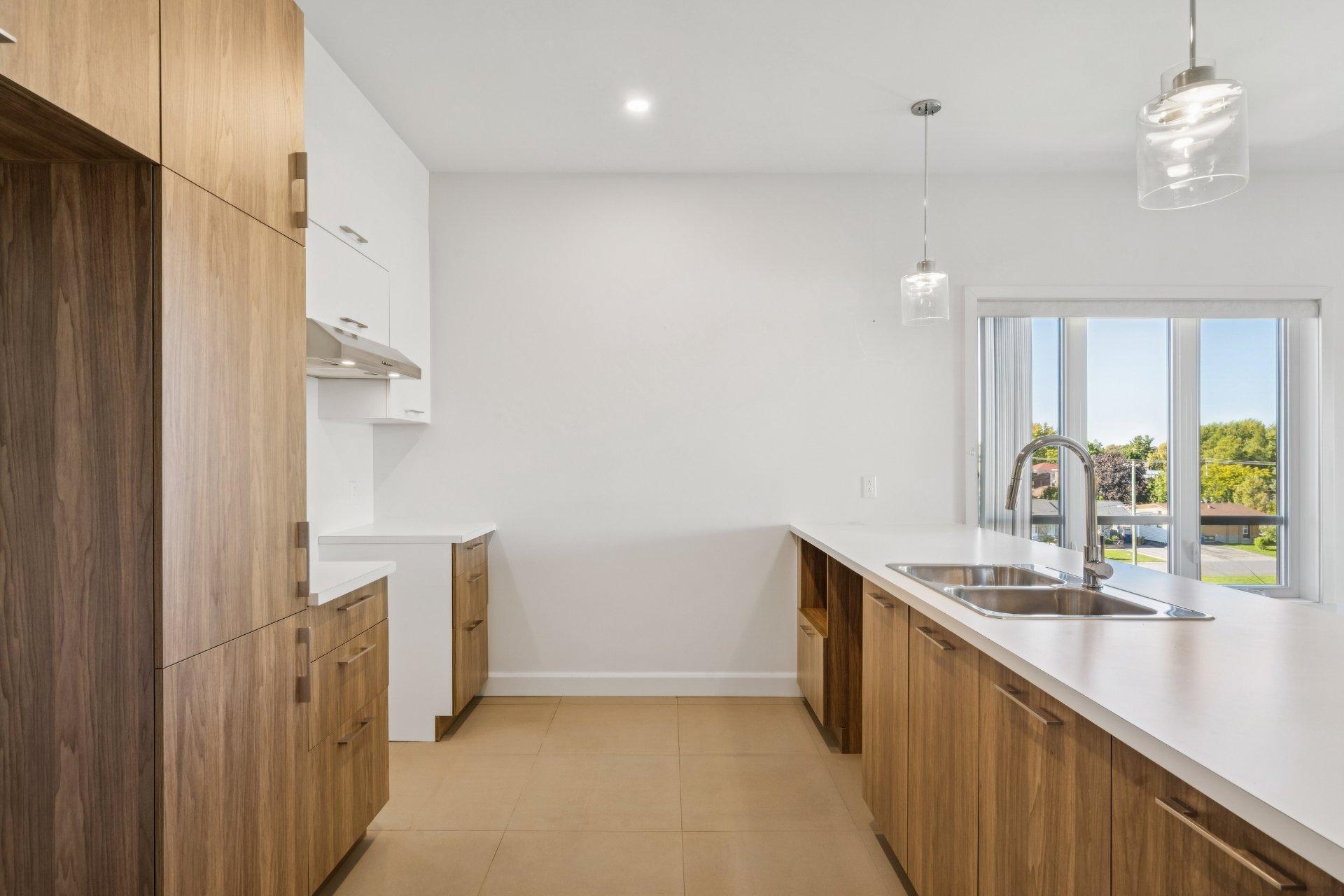 









393


Rue Dufferin

, 401,
Salaberry-de-Valleyfield,




QC
J6S2A9

