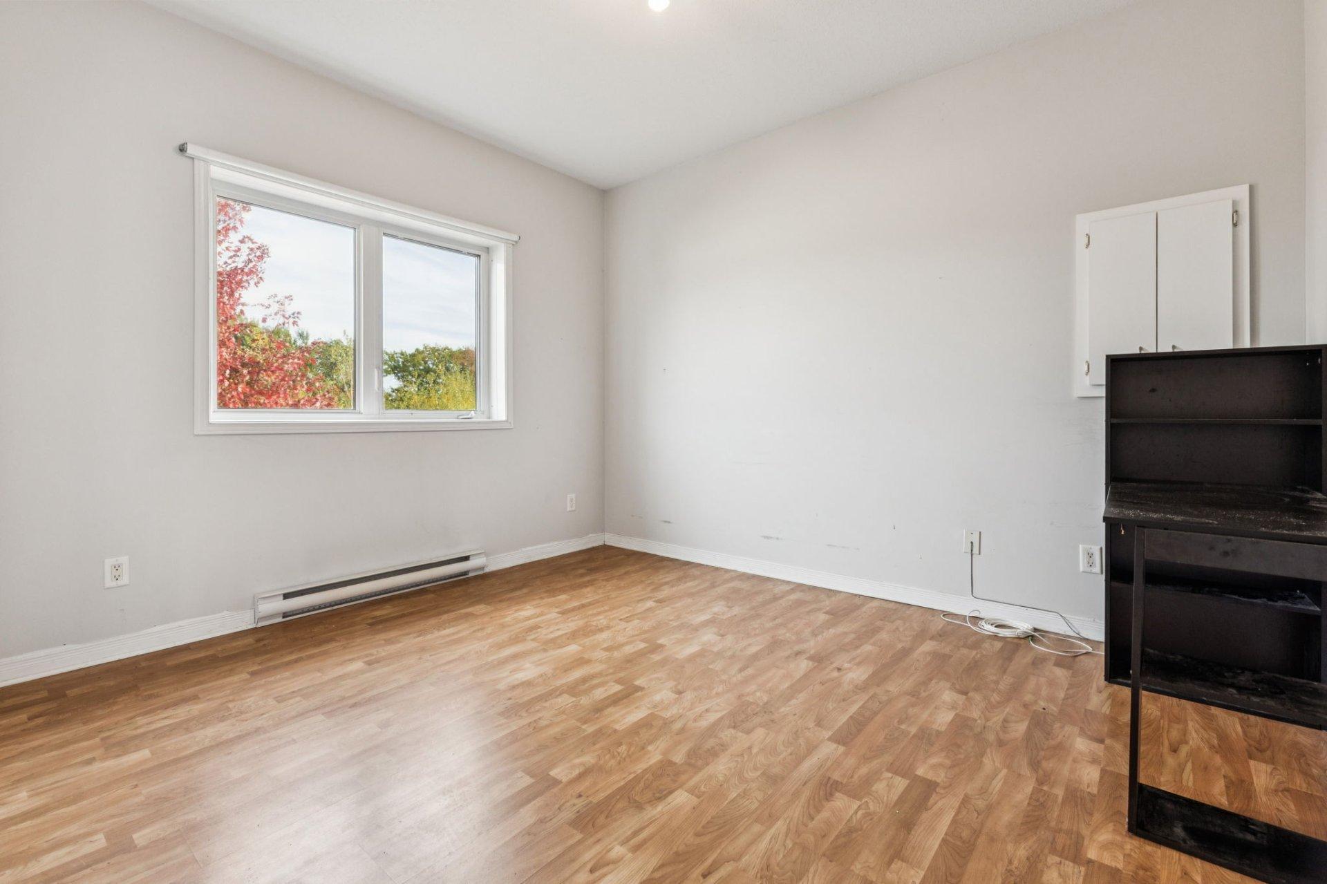 









209


Boul. d'Europe

, 3,
Gatineau (Aylmer),




QC
J9J0A3

