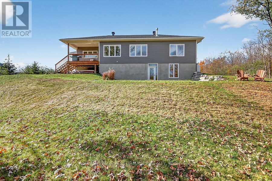 












127 ERNEST WAY

,
Tay Valley,




Ontario
K7H0B3

