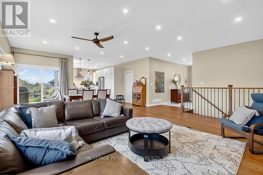 












127 ERNEST WAY

,
Tay Valley,




Ontario
K7H0B3

