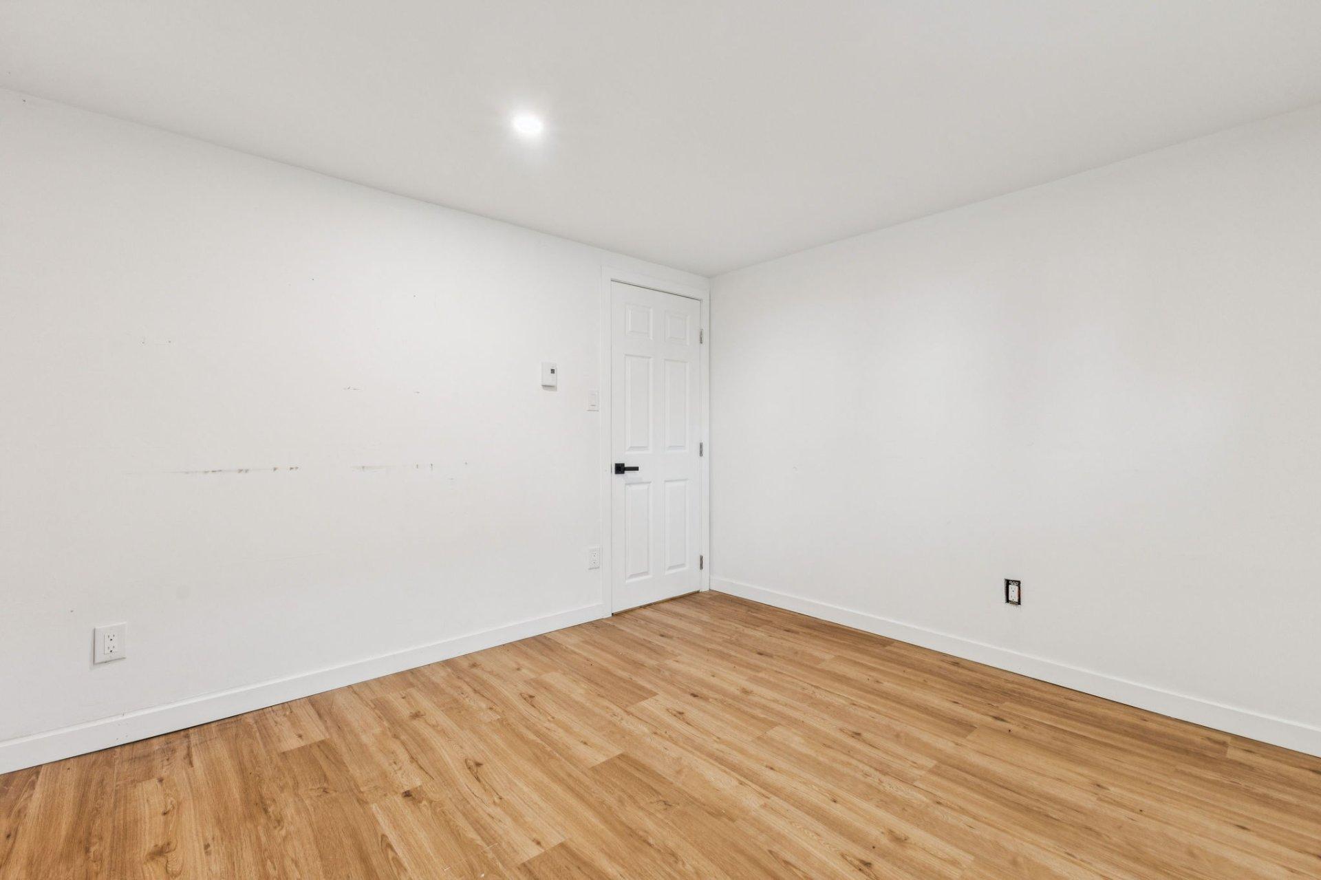 









401


Boul. St-René O.

,
Gatineau (Gatineau),




QC
J8P2W3

