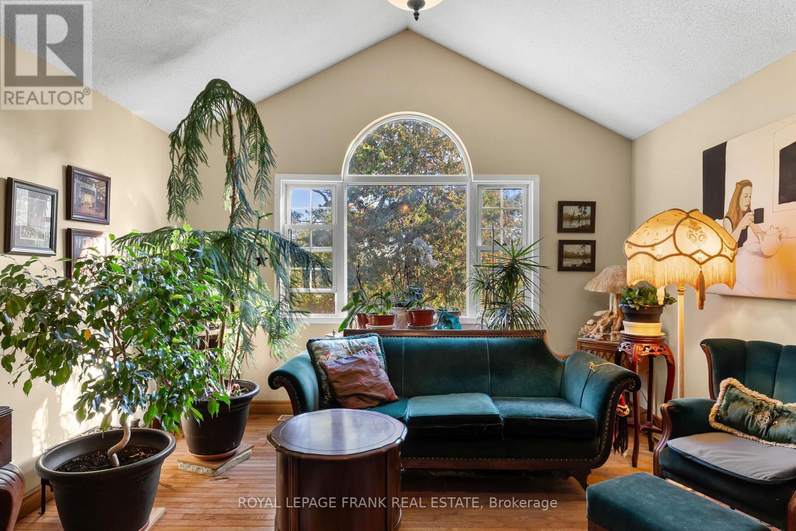 












2269 THURSTONIA ROAD

,
Kawartha Lakes (Verulam),




Ontario
K0M1L0

