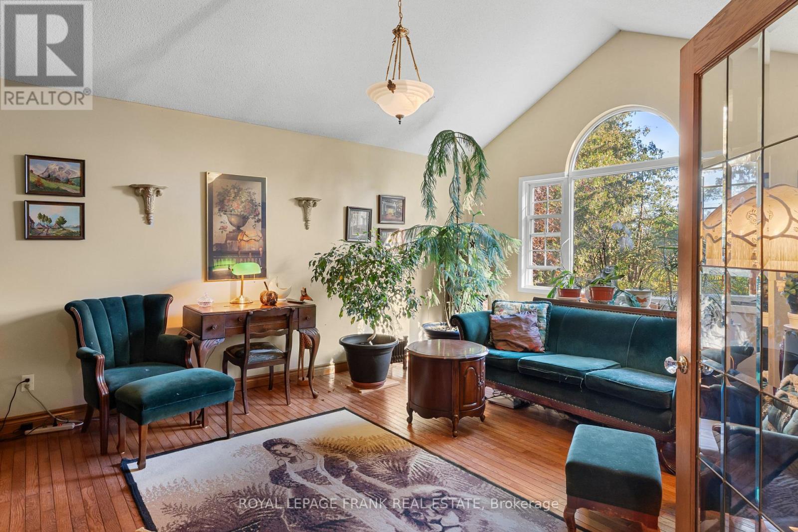 












2269 THURSTONIA ROAD

,
Kawartha Lakes (Verulam),




Ontario
K0M1L0

