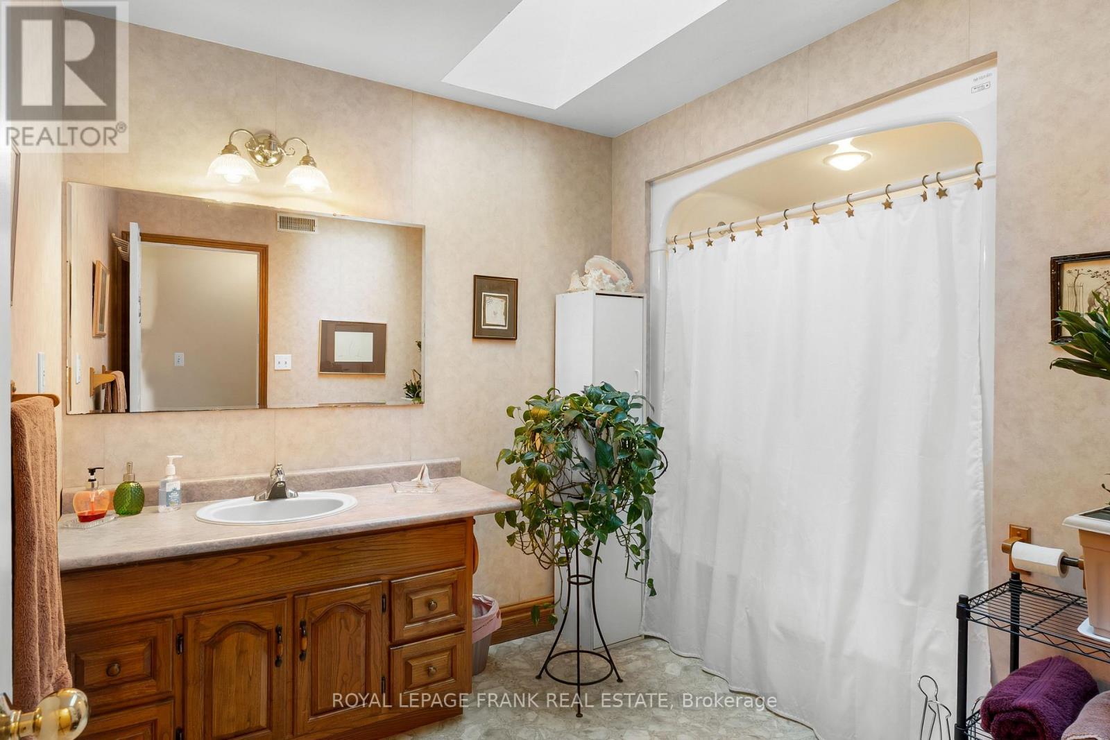 












2269 THURSTONIA ROAD

,
Kawartha Lakes (Verulam),




Ontario
K0M1L0

