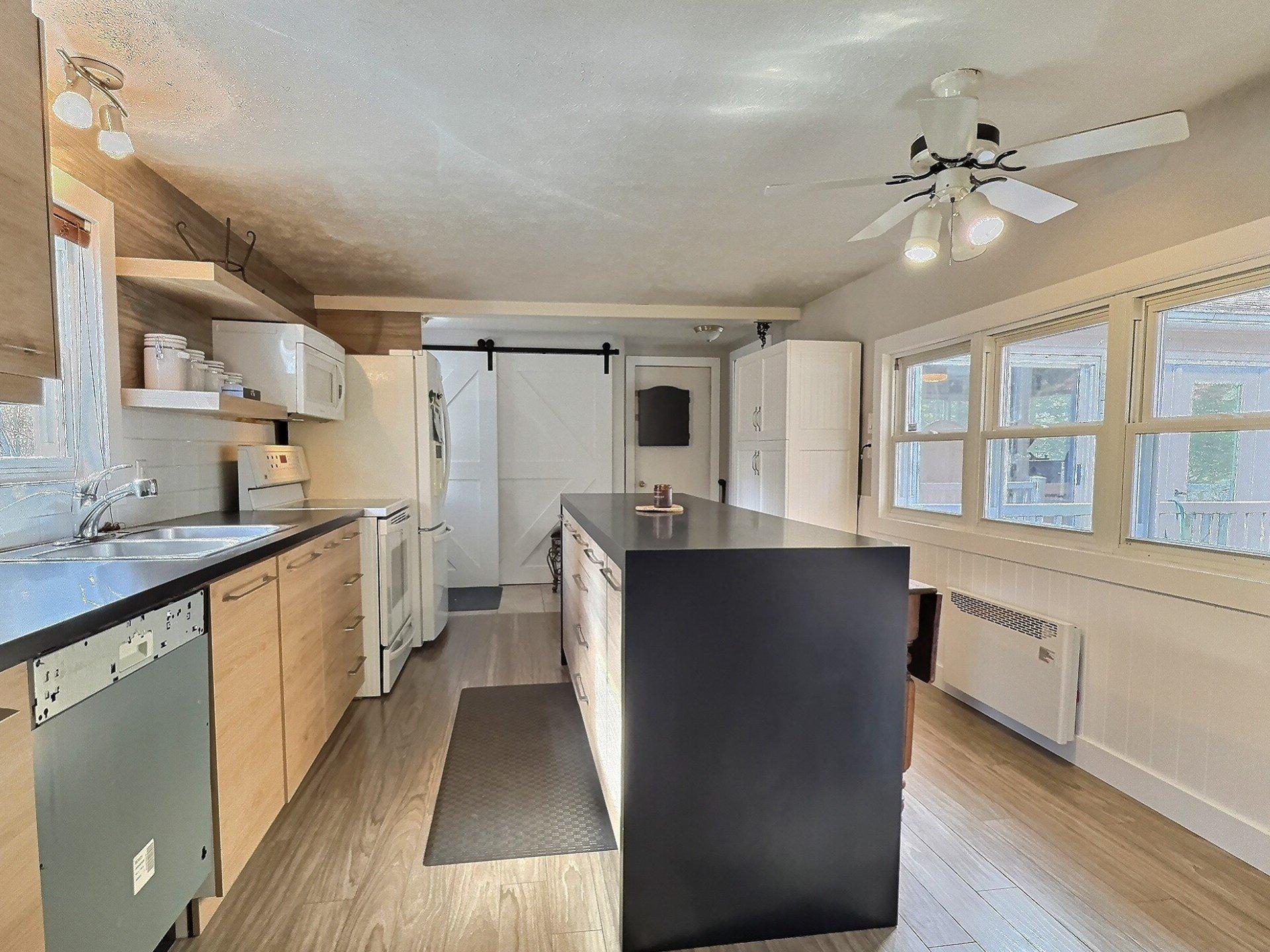 









137


Rue Yvette

,
Magog,




QC
J1X6X5

