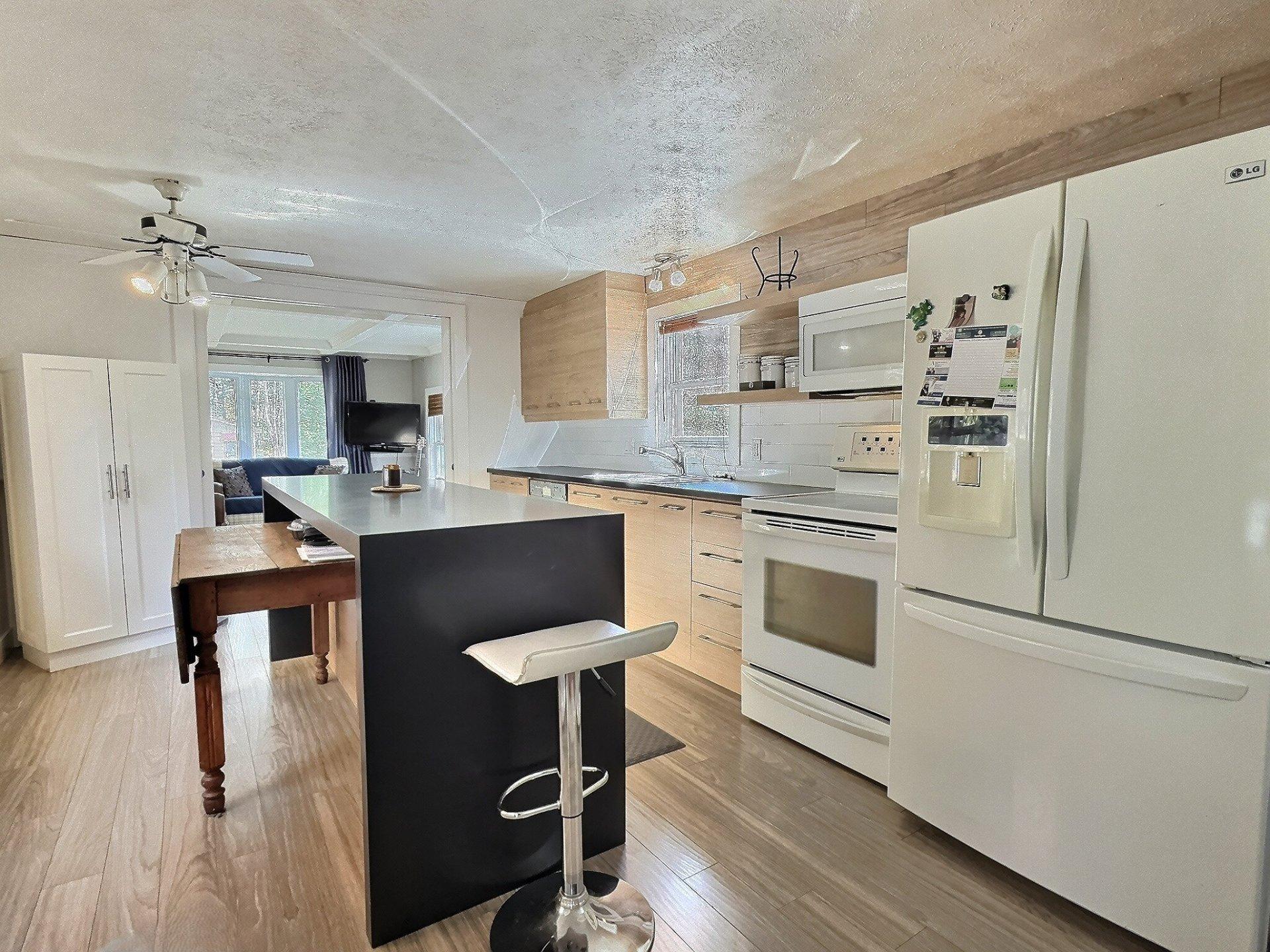 









137


Rue Yvette

,
Magog,




QC
J1X6X5

