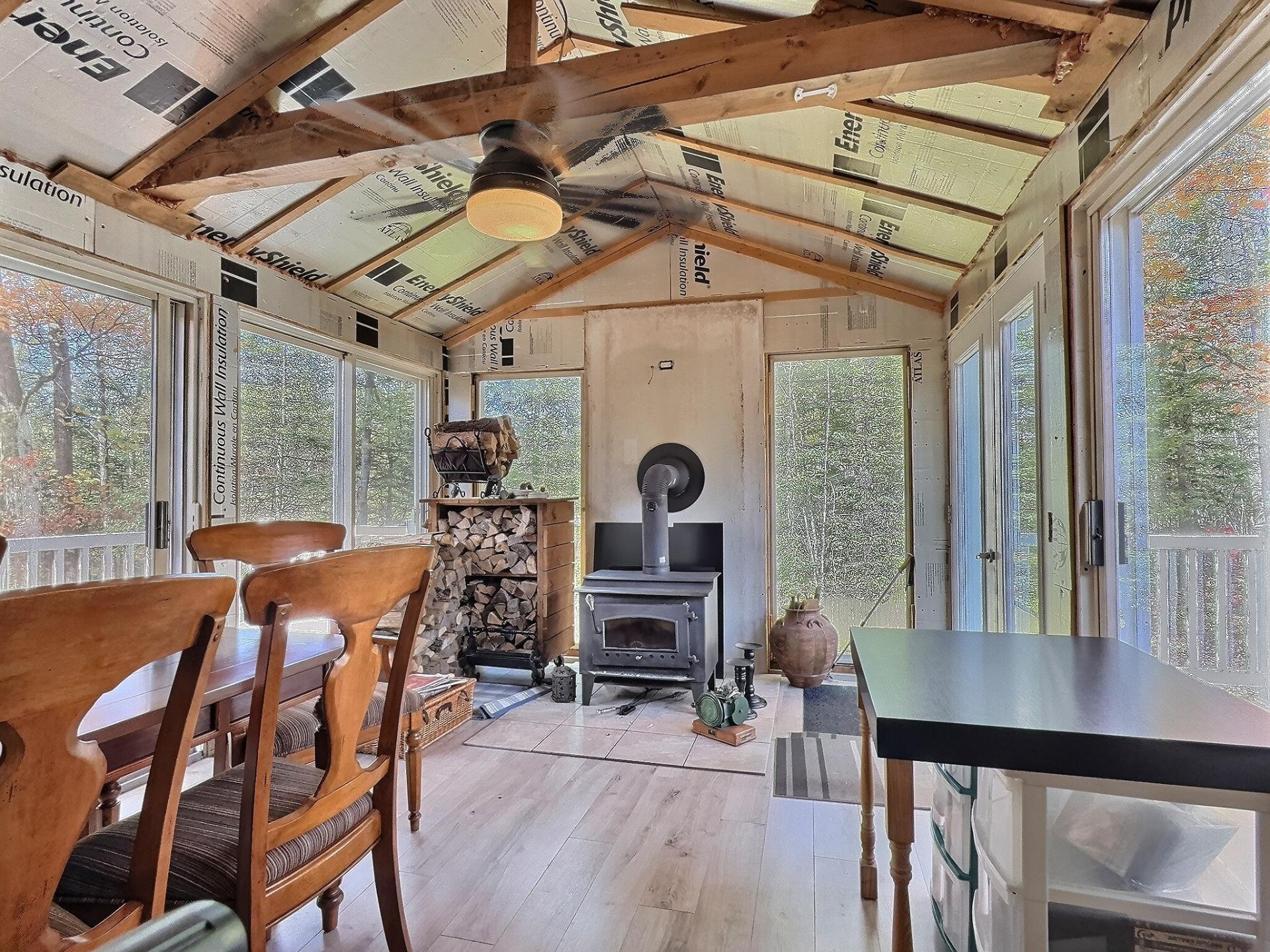 









137


Rue Yvette

,
Magog,




QC
J1X6X5

