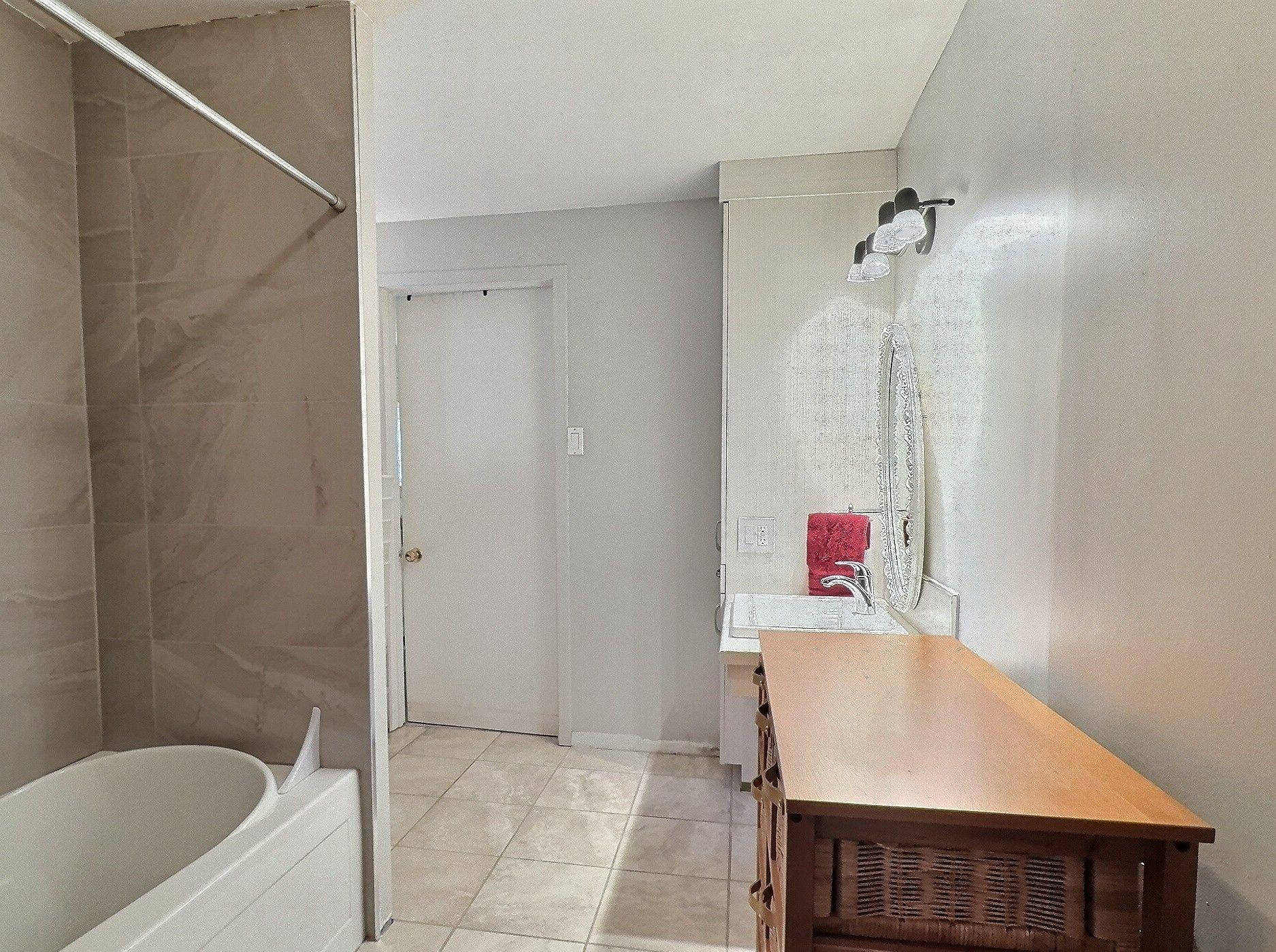 









137


Rue Yvette

,
Magog,




QC
J1X6X5

