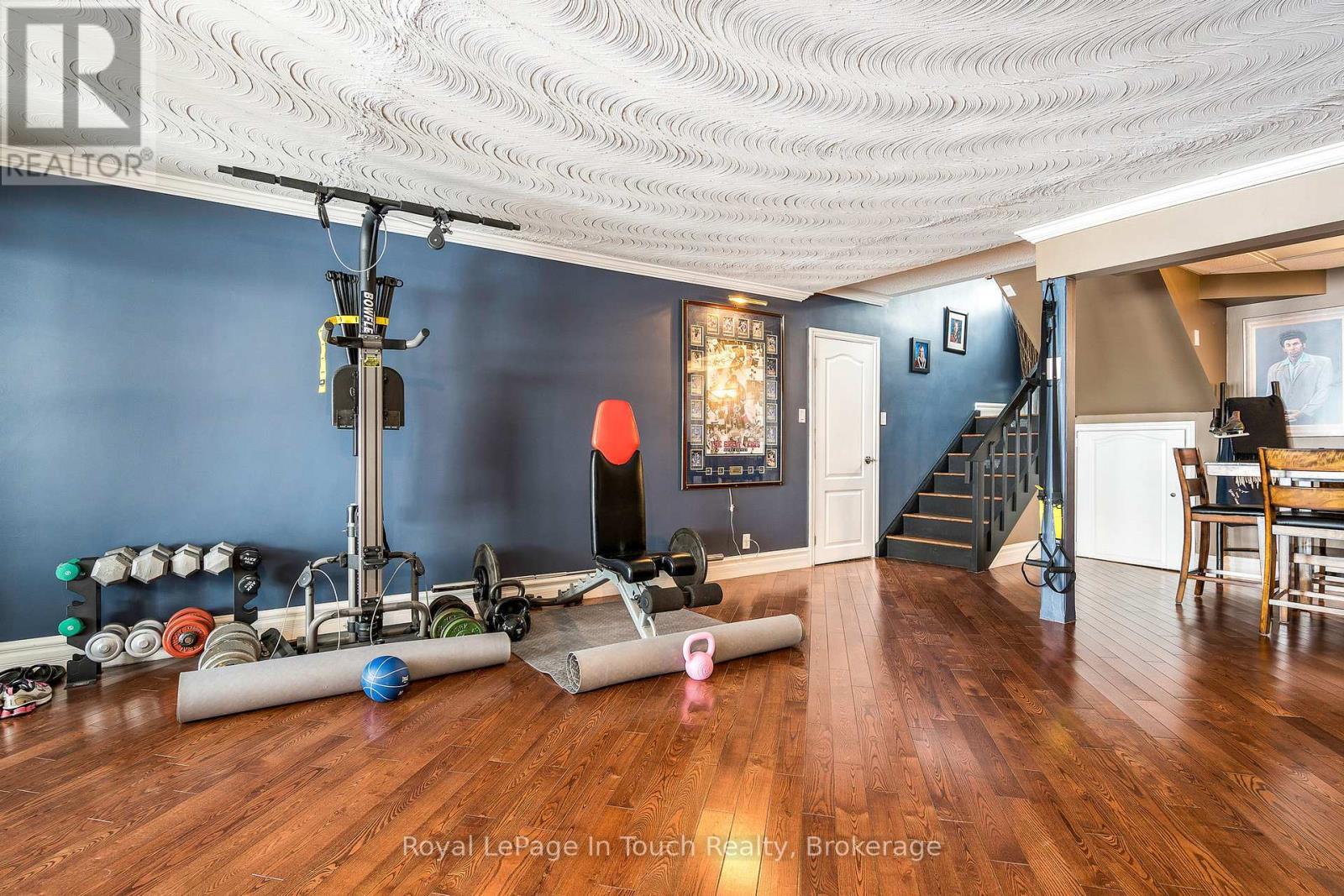 












8 TINY BEACHES ROAD S

,
Tiny,




Ontario
L0L2J0

