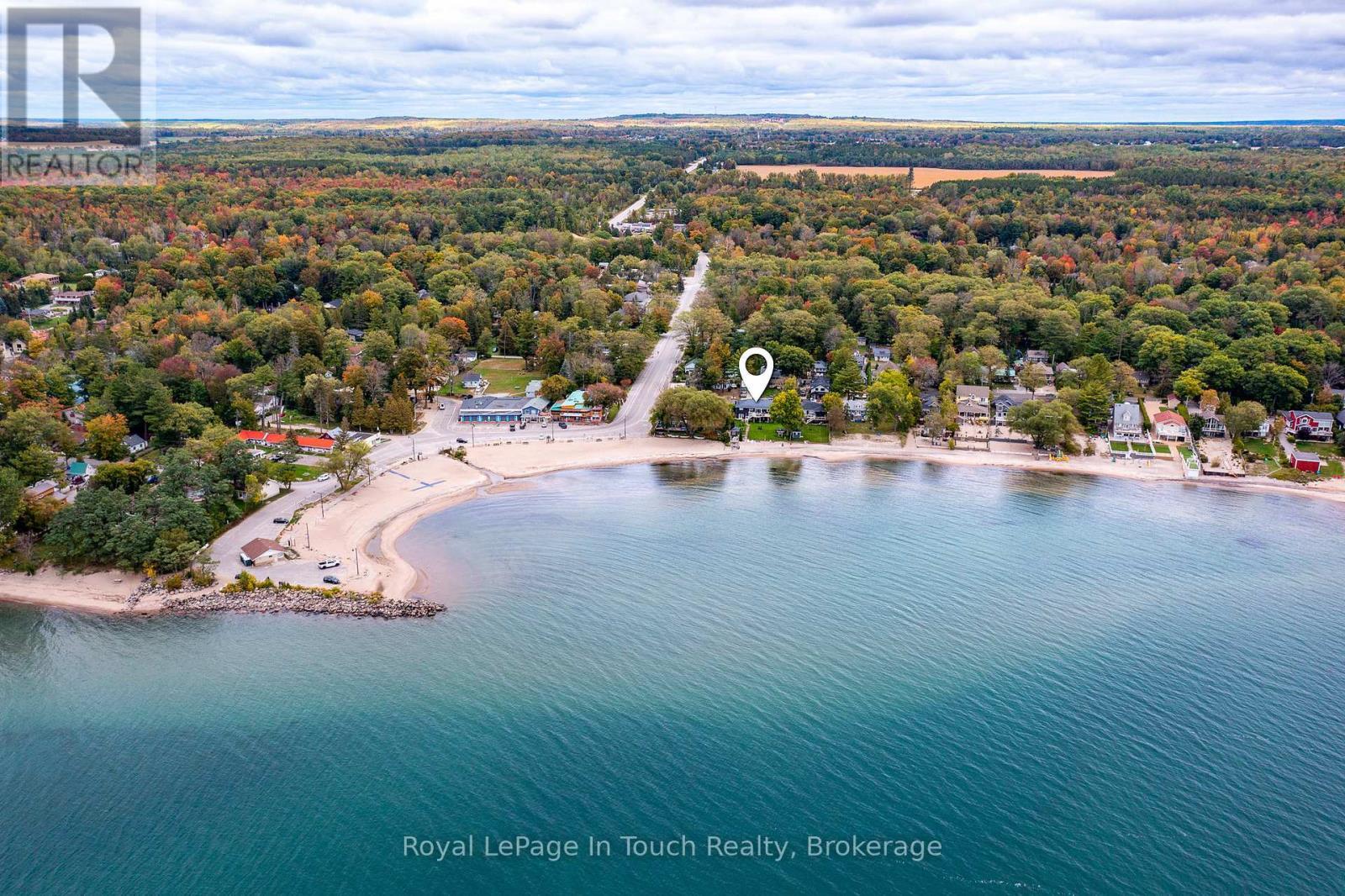 












8 TINY BEACHES ROAD S

,
Tiny,




Ontario
L0L2J0

