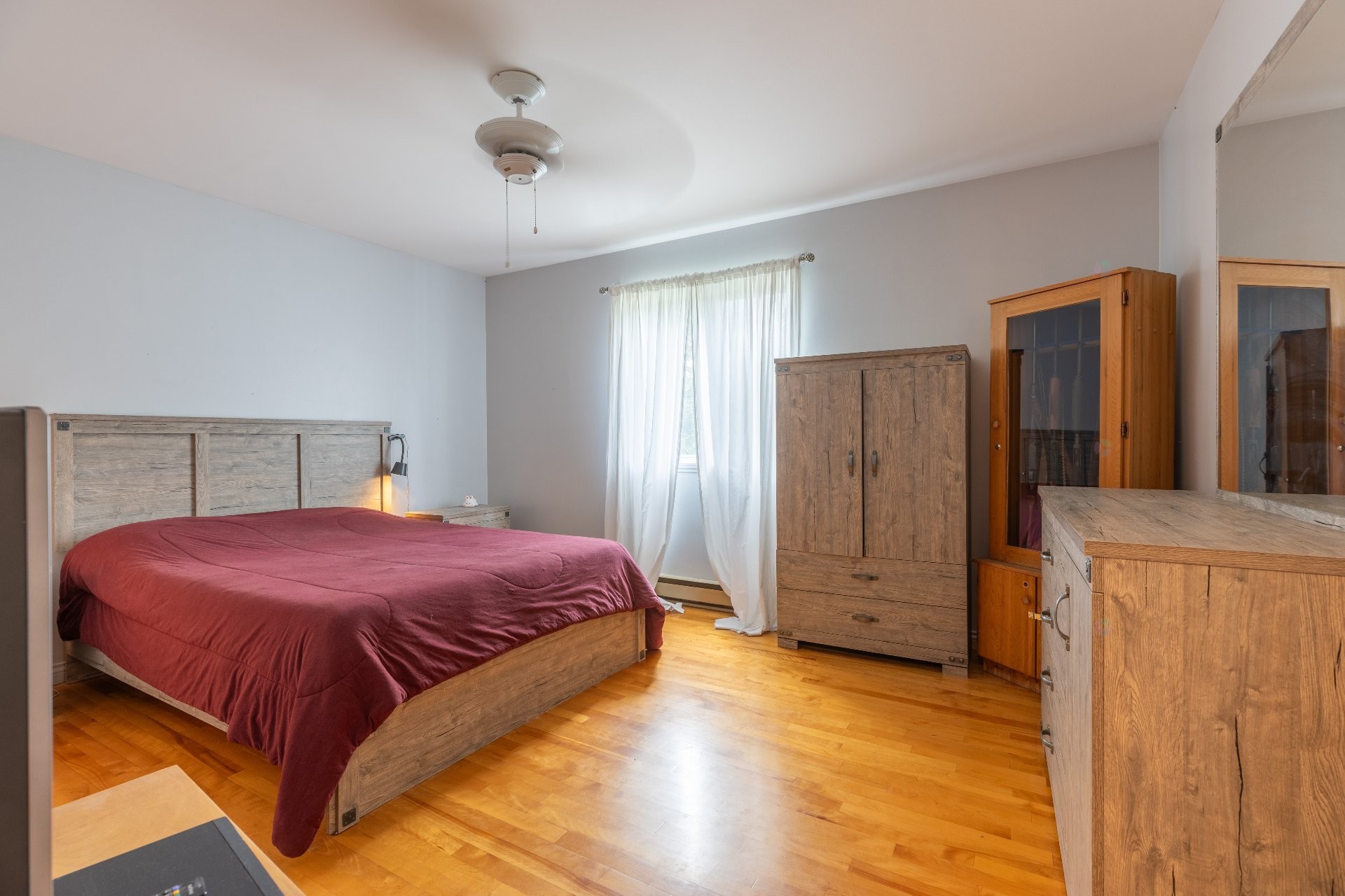 









951


Rue Brassard

,
Saint-Michel-des-Saints,




QC
J0K3B0

