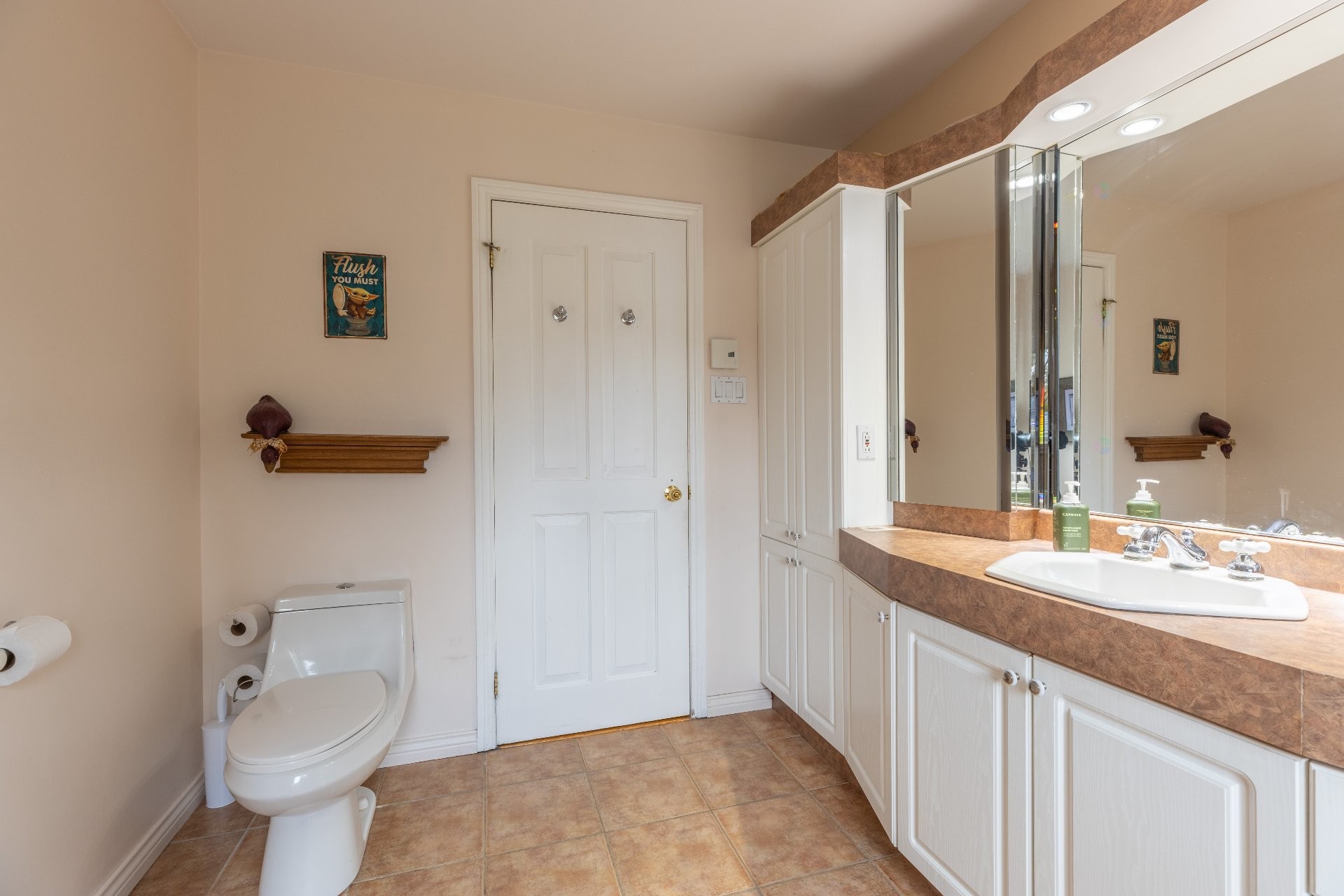 









951


Rue Brassard

,
Saint-Michel-des-Saints,




QC
J0K3B0

