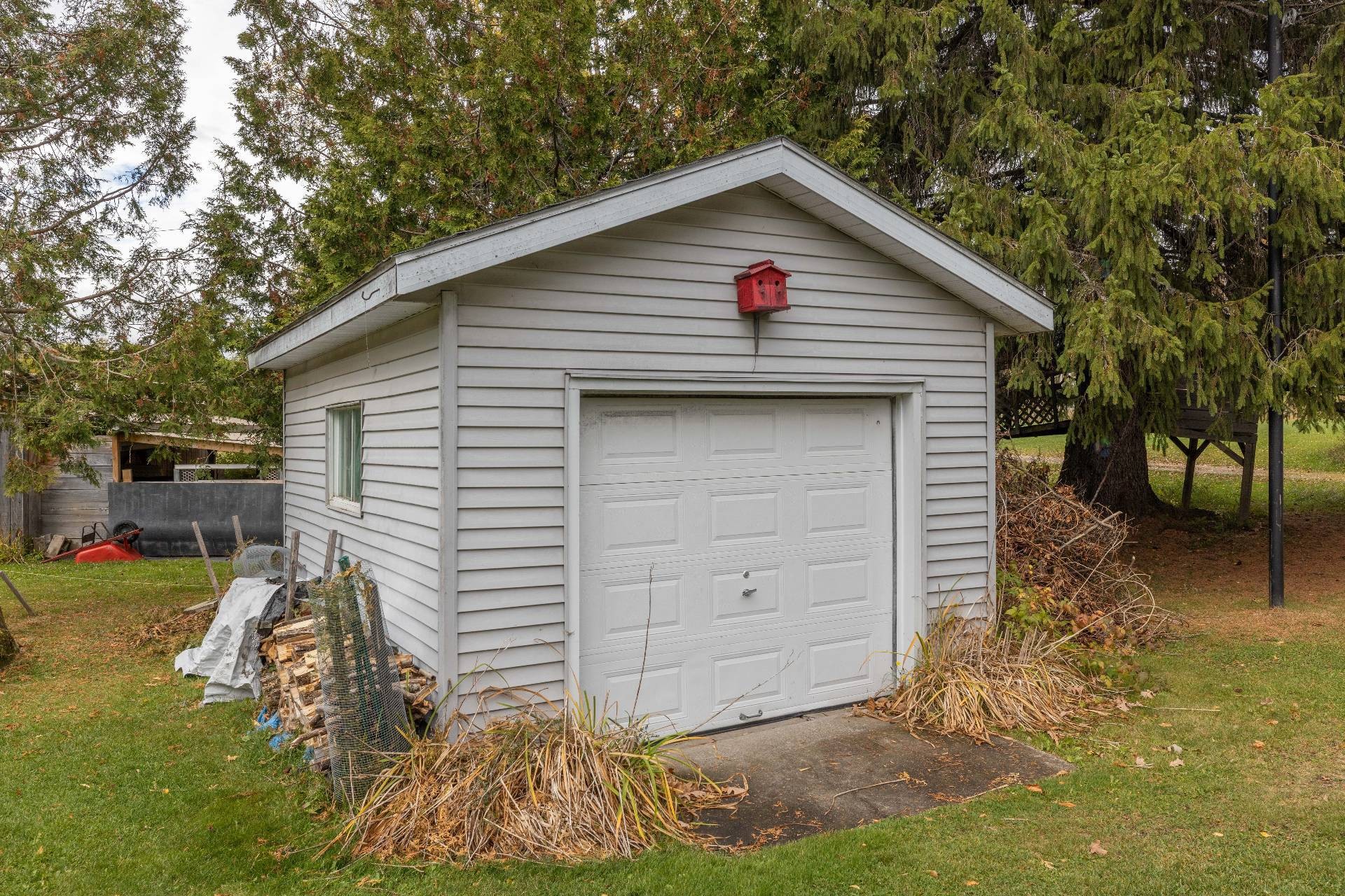 









951


Rue Brassard

,
Saint-Michel-des-Saints,




QC
J0K3B0

