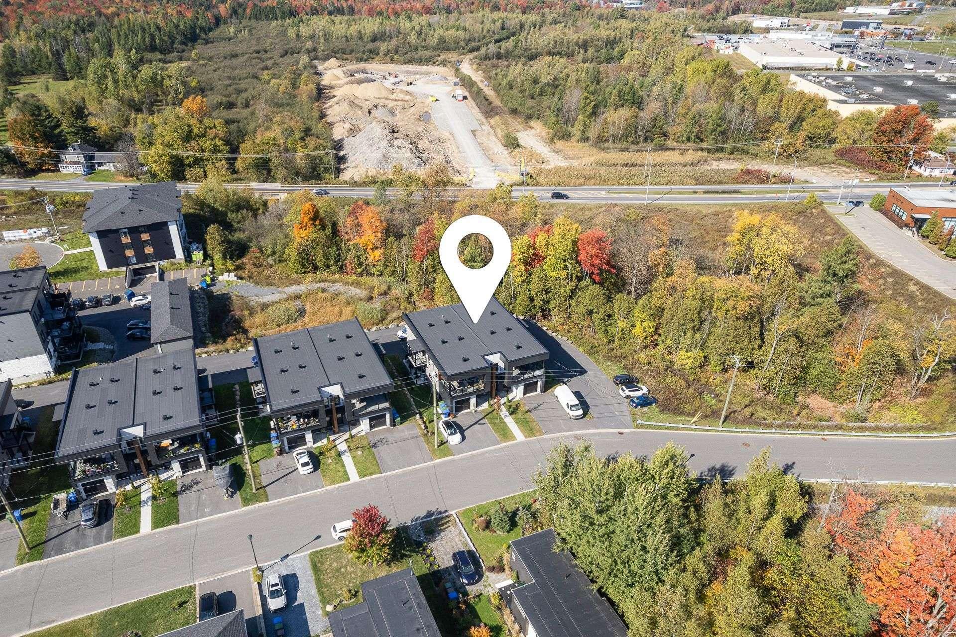 









201


Rue Juliette-Huot

, 1,
Cowansville,




QC
J2K0M3

