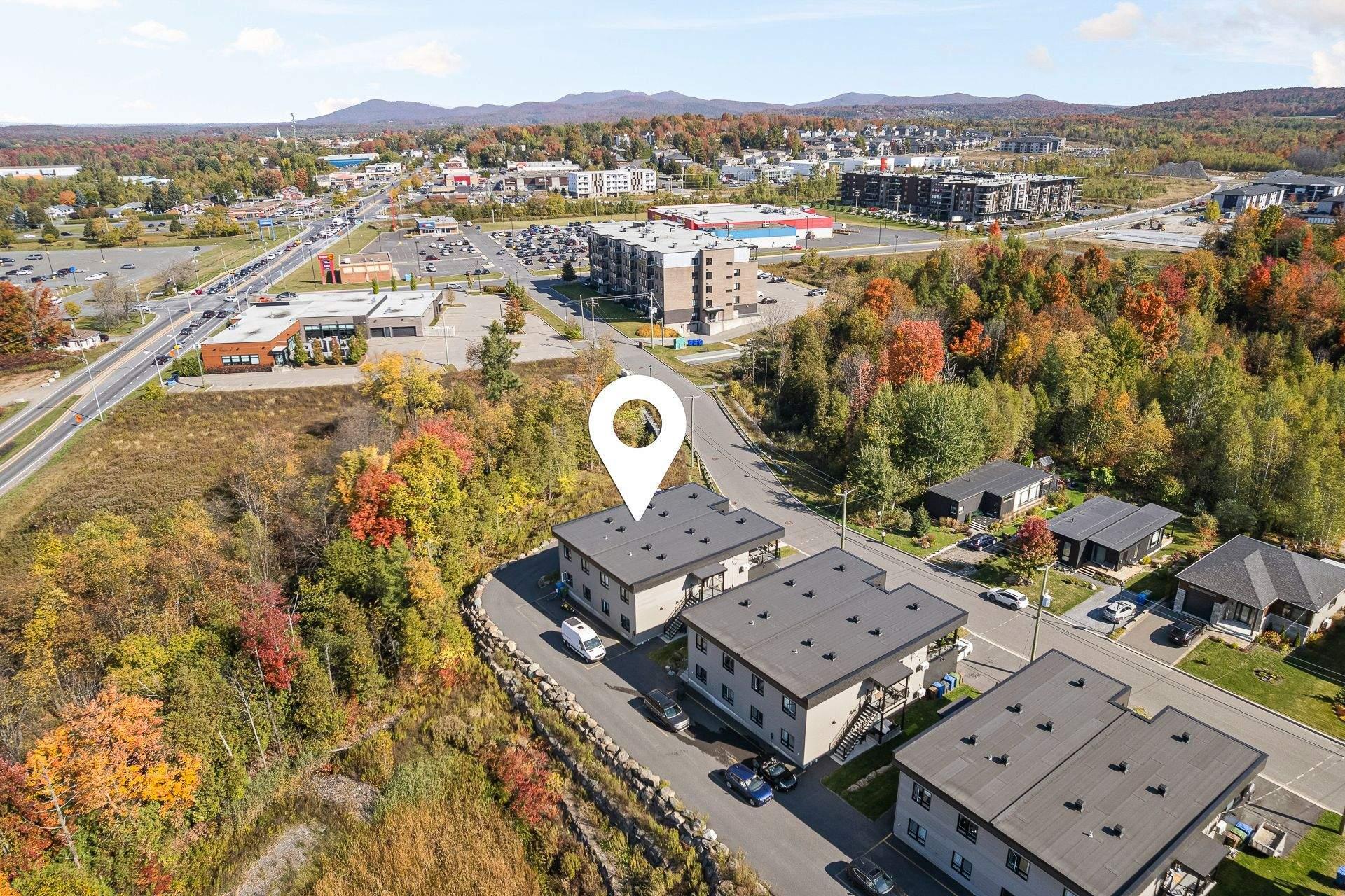 









201


Rue Juliette-Huot

, 1,
Cowansville,




QC
J2K0M3

