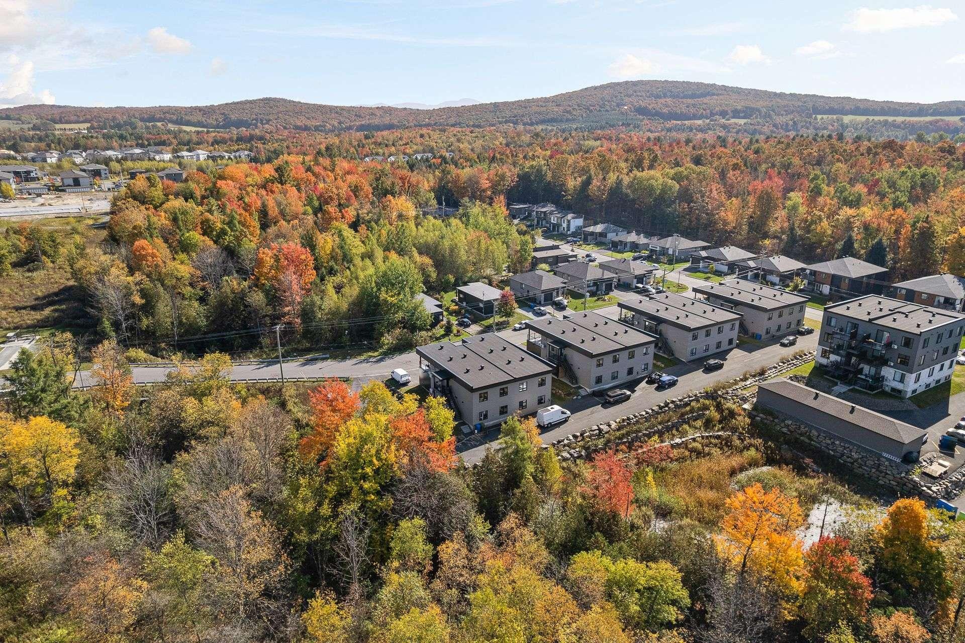 









201


Rue Juliette-Huot

, 1,
Cowansville,




QC
J2K0M3

