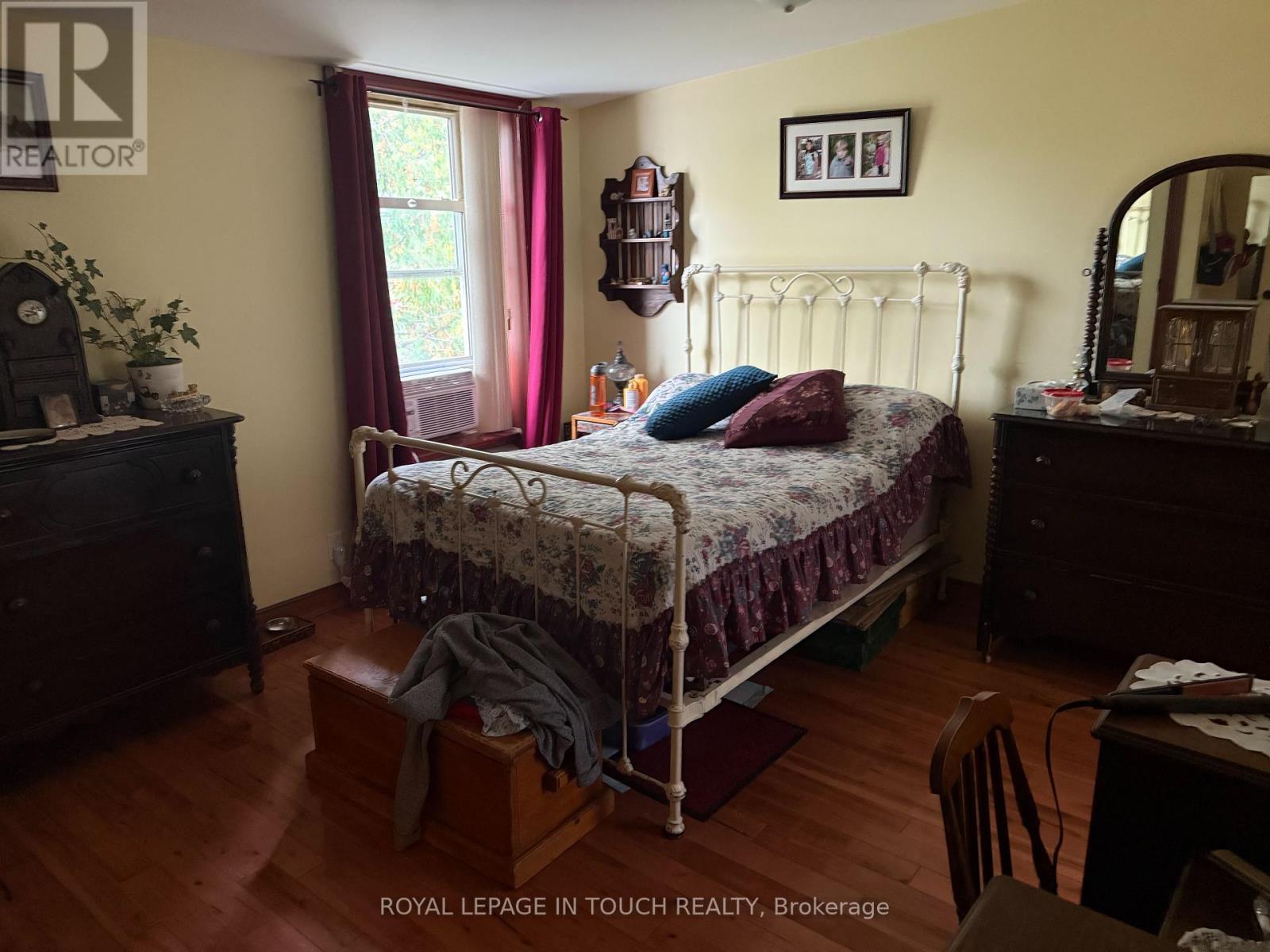 












44 MAIN STREET

,
Penetanguishene,




Ontario
L9M1T2

