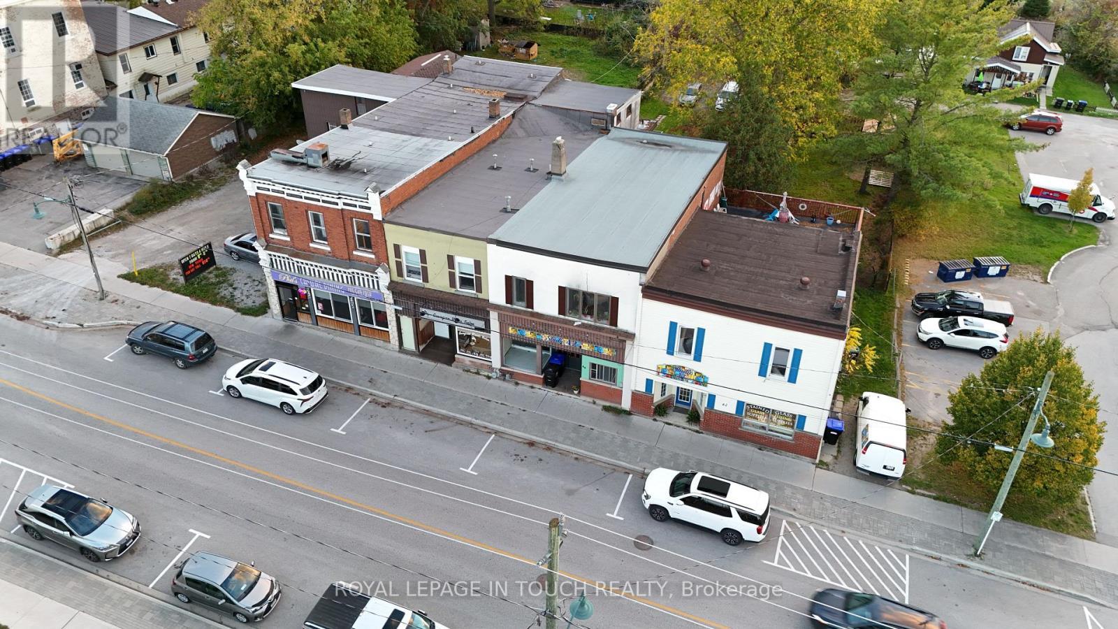 












44 MAIN STREET

,
Penetanguishene,




Ontario
L9M1T2

