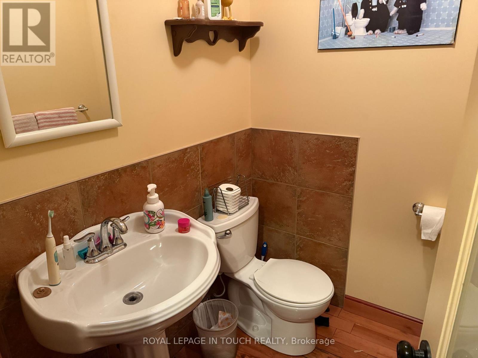 












44 MAIN STREET

,
Penetanguishene,




Ontario
L9M1T2

