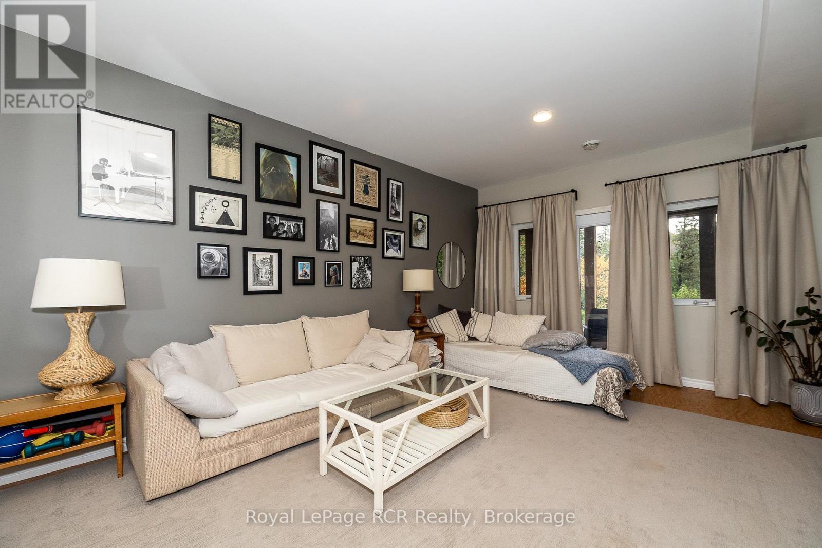 












360458 ROAD 160

,
Grey Highlands,




Ontario
N0C1E0

